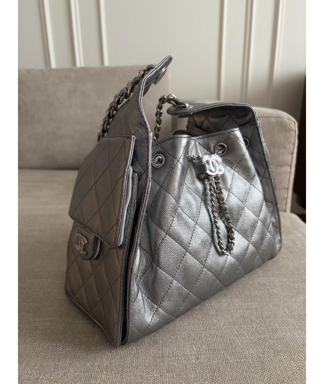 CHANEL Серебряная кожаная сумка через плечо, фото 2