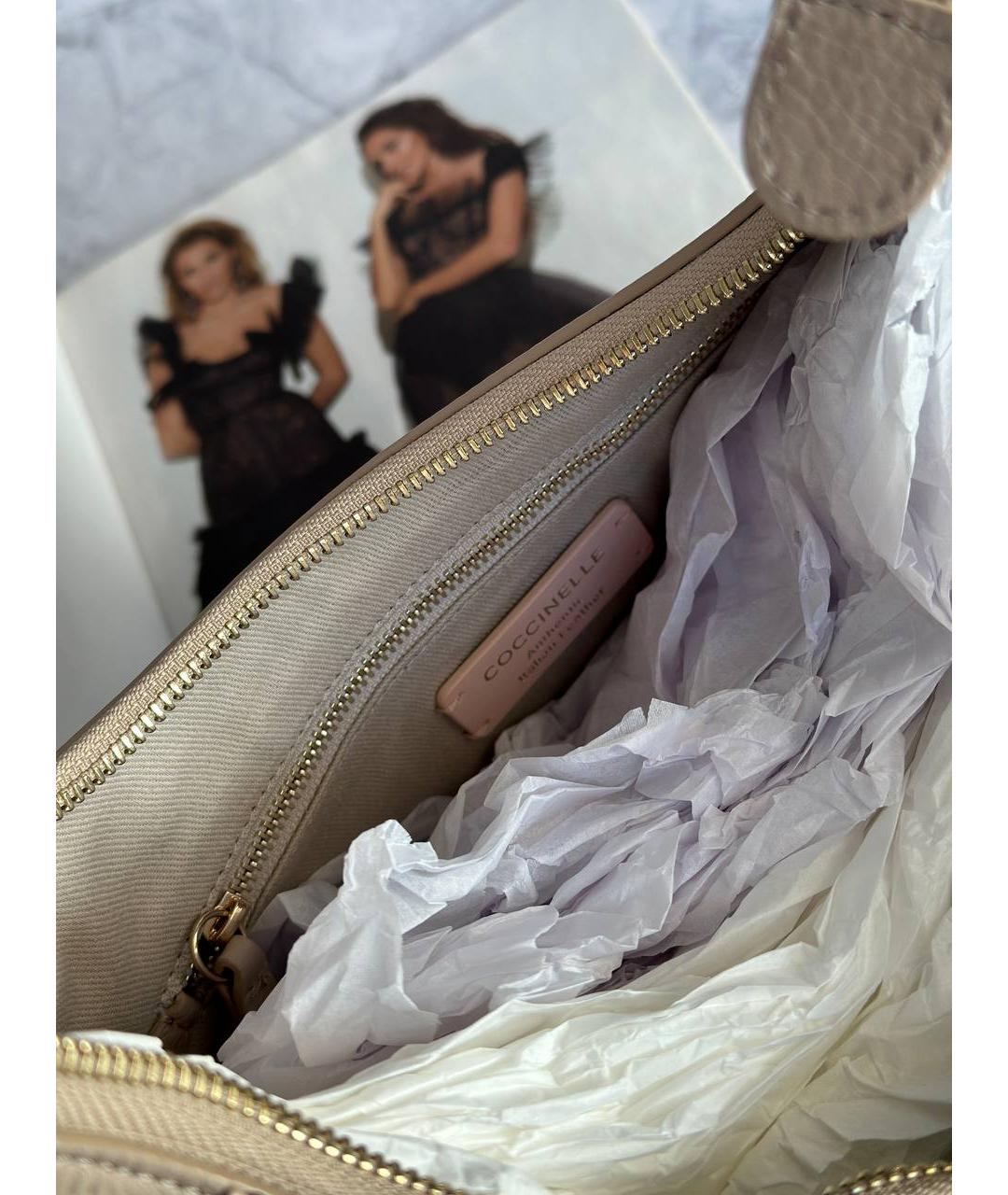 COCCINELLE Бежевая кожаная сумка через плечо, фото 4