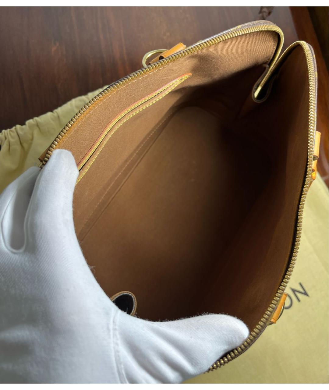 LOUIS VUITTON Коричневая кожаная сумка с короткими ручками, фото 8
