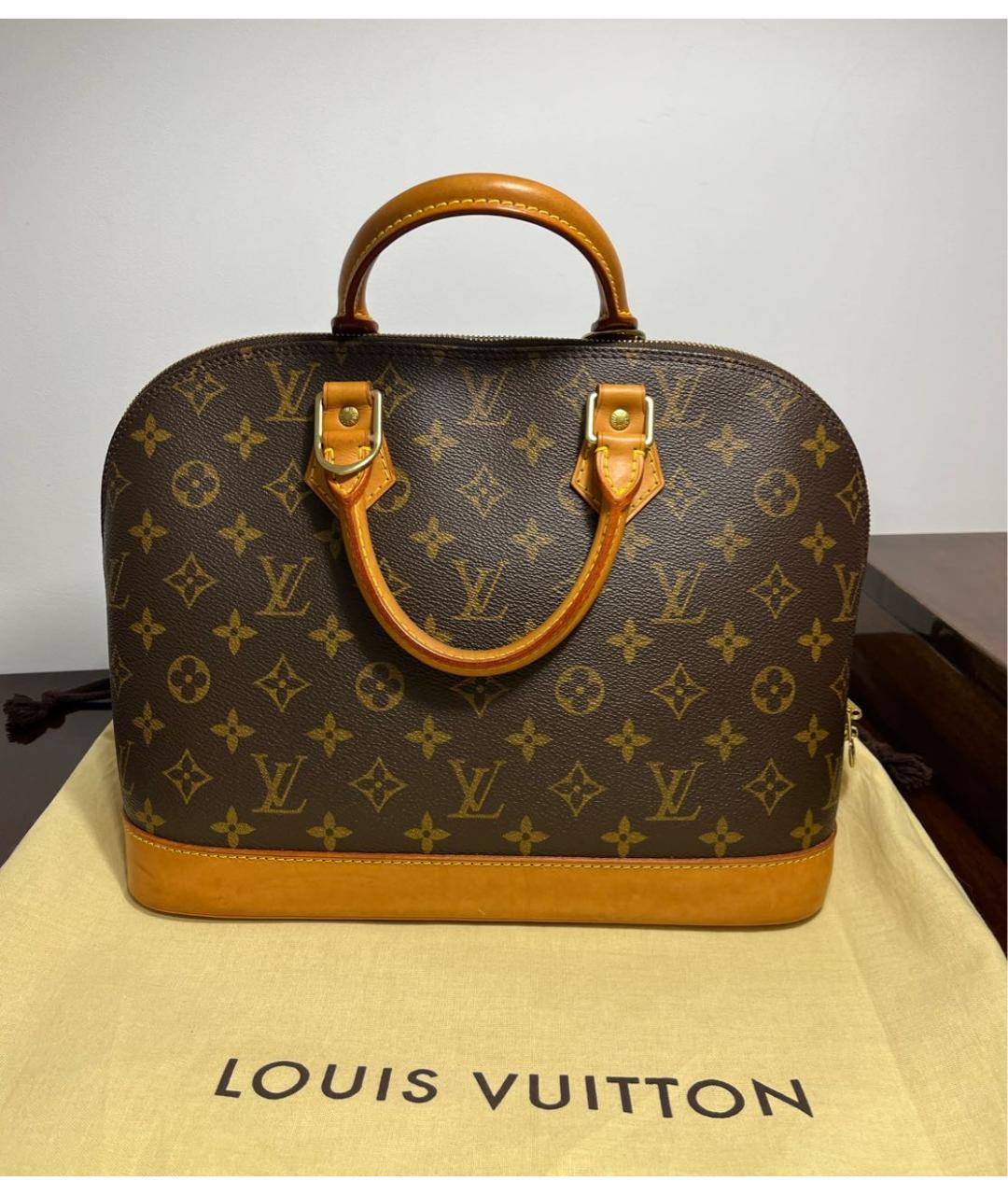LOUIS VUITTON Коричневая кожаная сумка с короткими ручками, фото 2