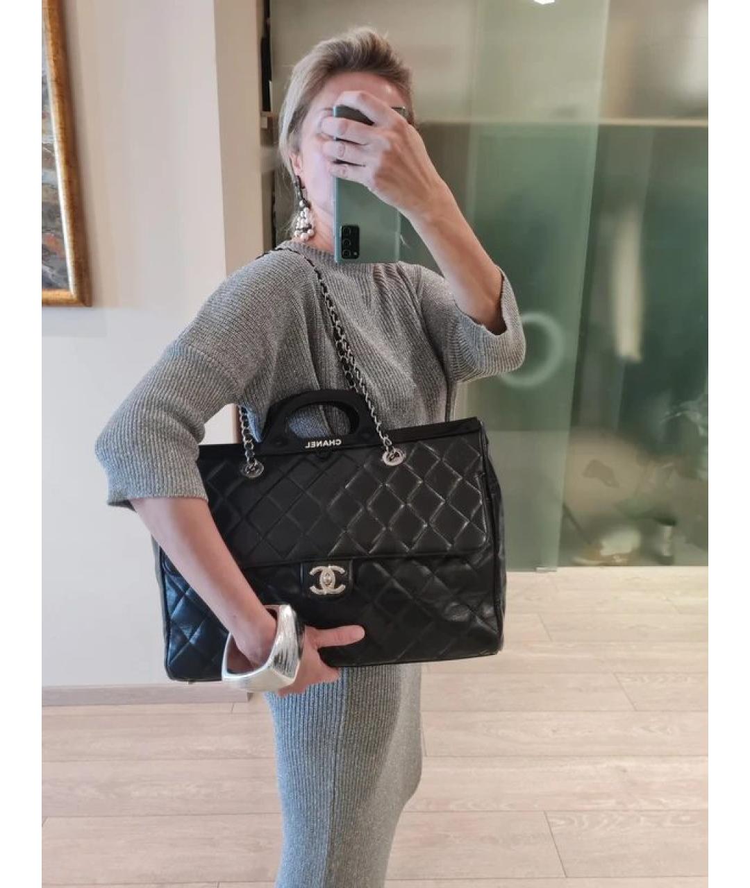 CHANEL Черная кожаная сумка с короткими ручками, фото 8