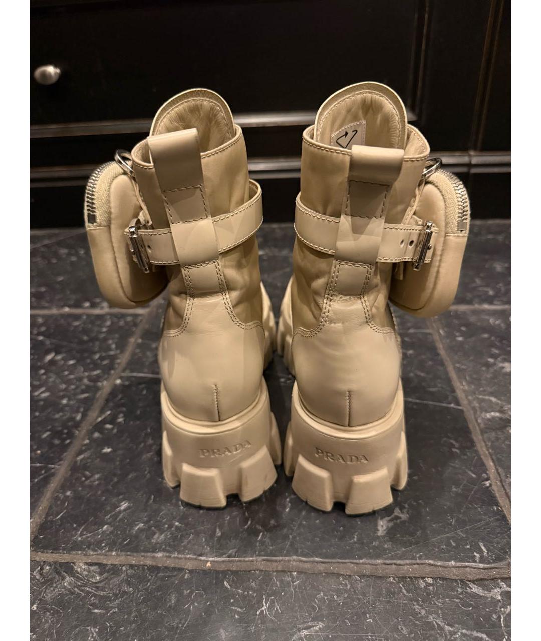 PRADA Бежевые кожаные ботинки, фото 3