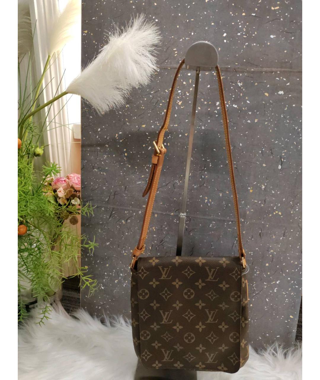 LOUIS VUITTON Коричневая сумка через плечо, фото 3