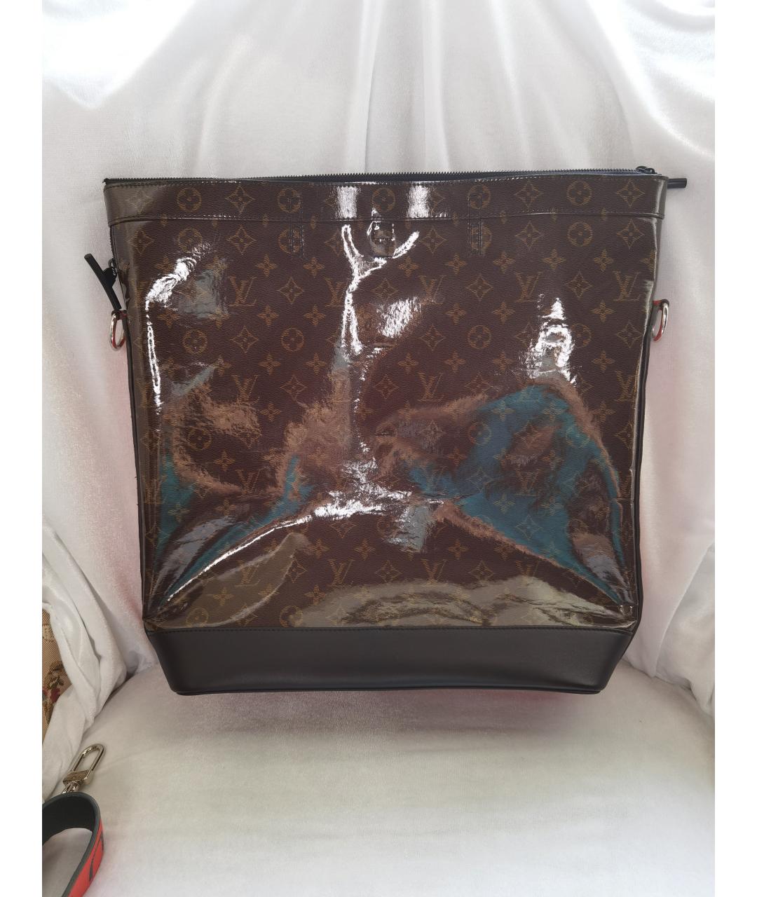 LOUIS VUITTON Коричневая сумка через плечо, фото 3