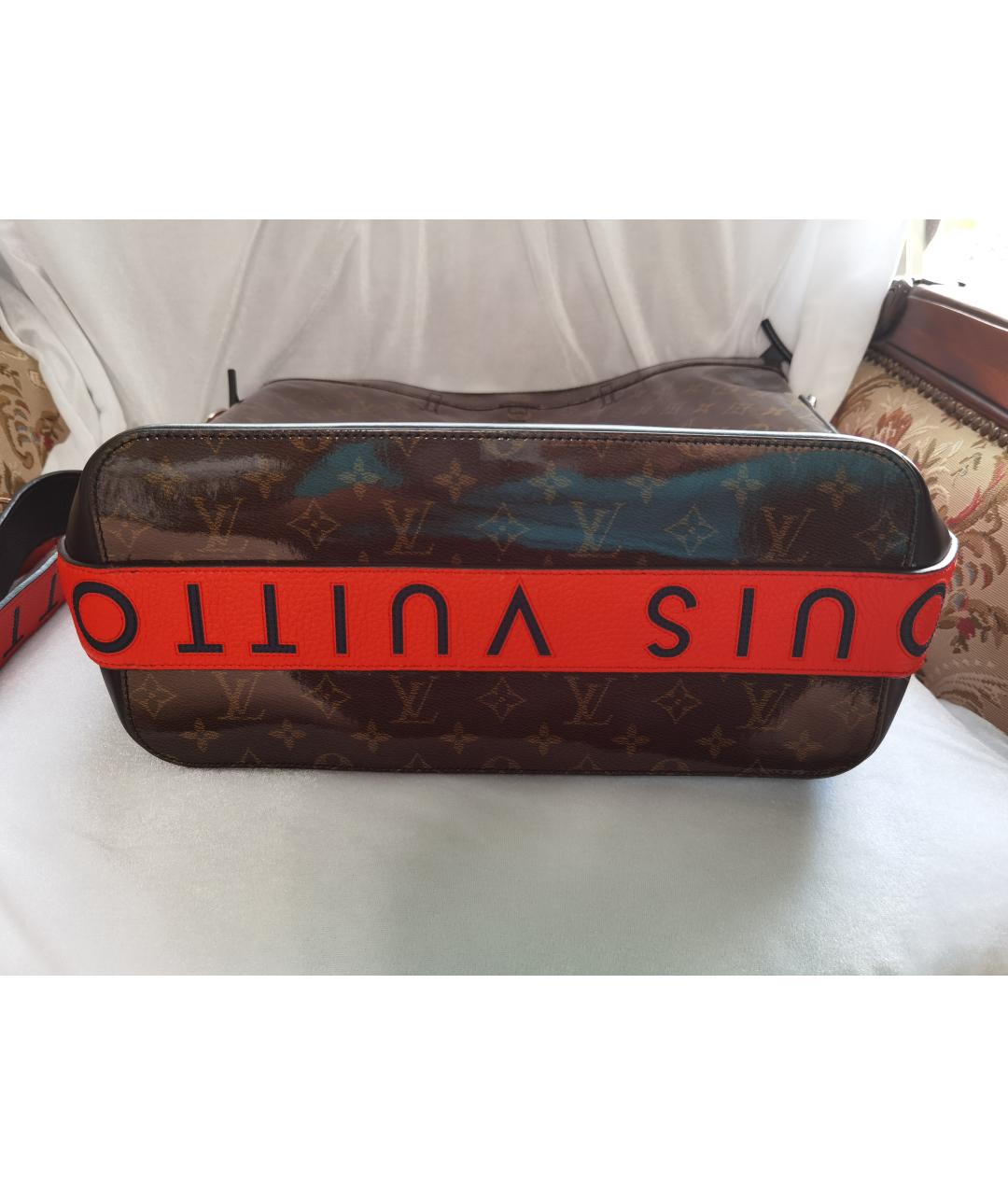 LOUIS VUITTON Коричневая сумка через плечо, фото 8