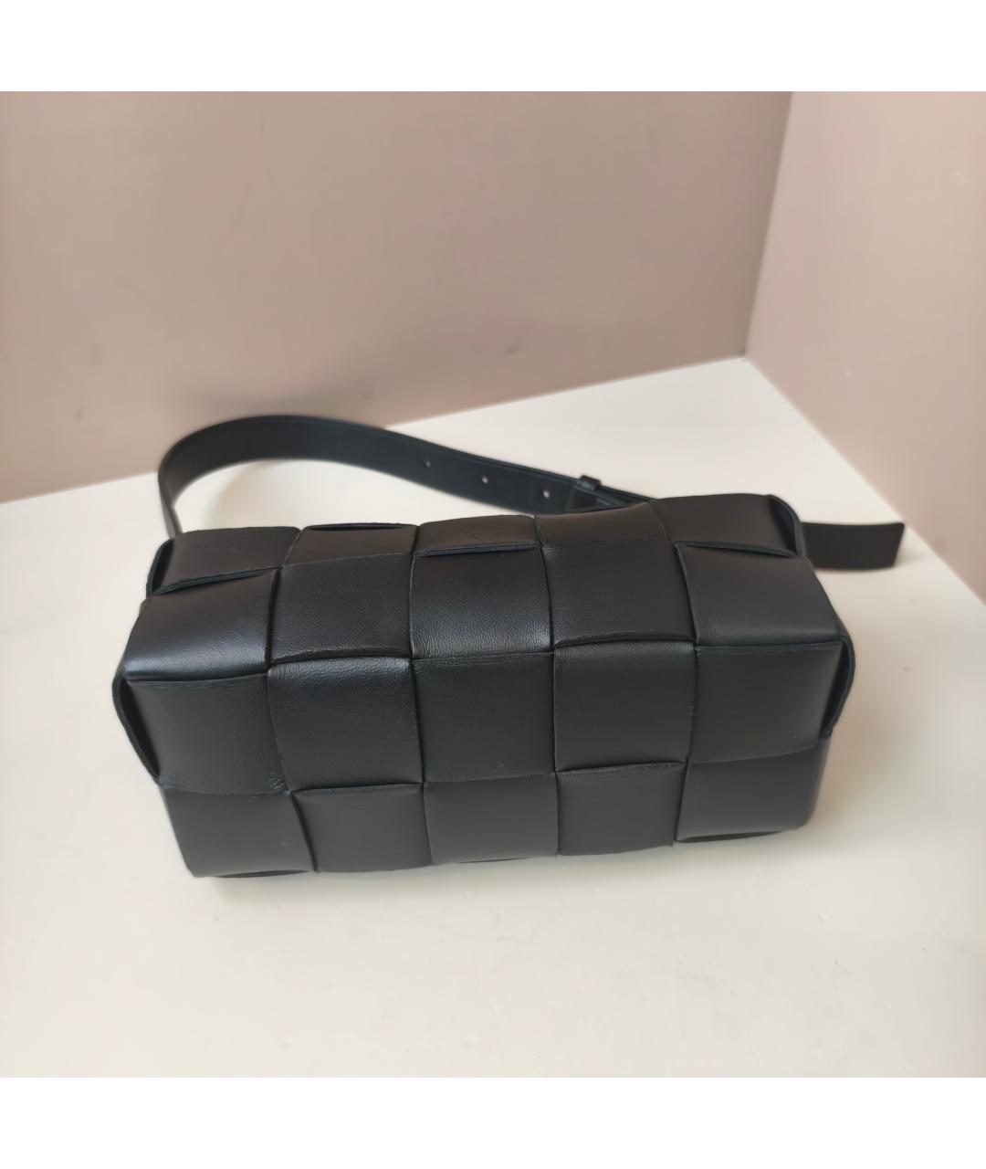 BOTTEGA VENETA Черная кожаная сумка через плечо, фото 4