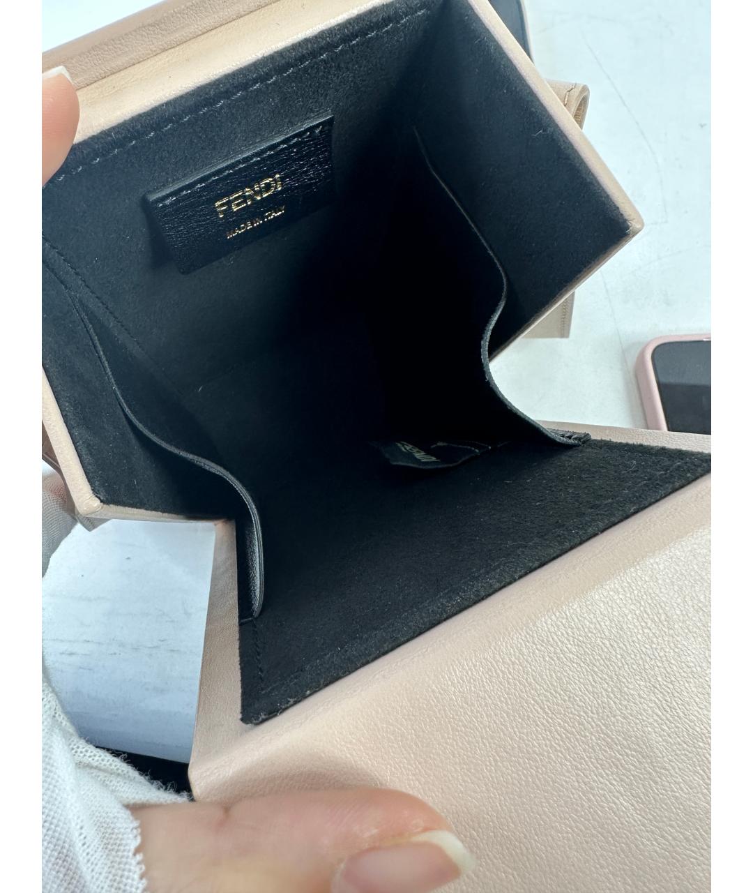 FENDI Бежевая кожаная сумка через плечо, фото 9