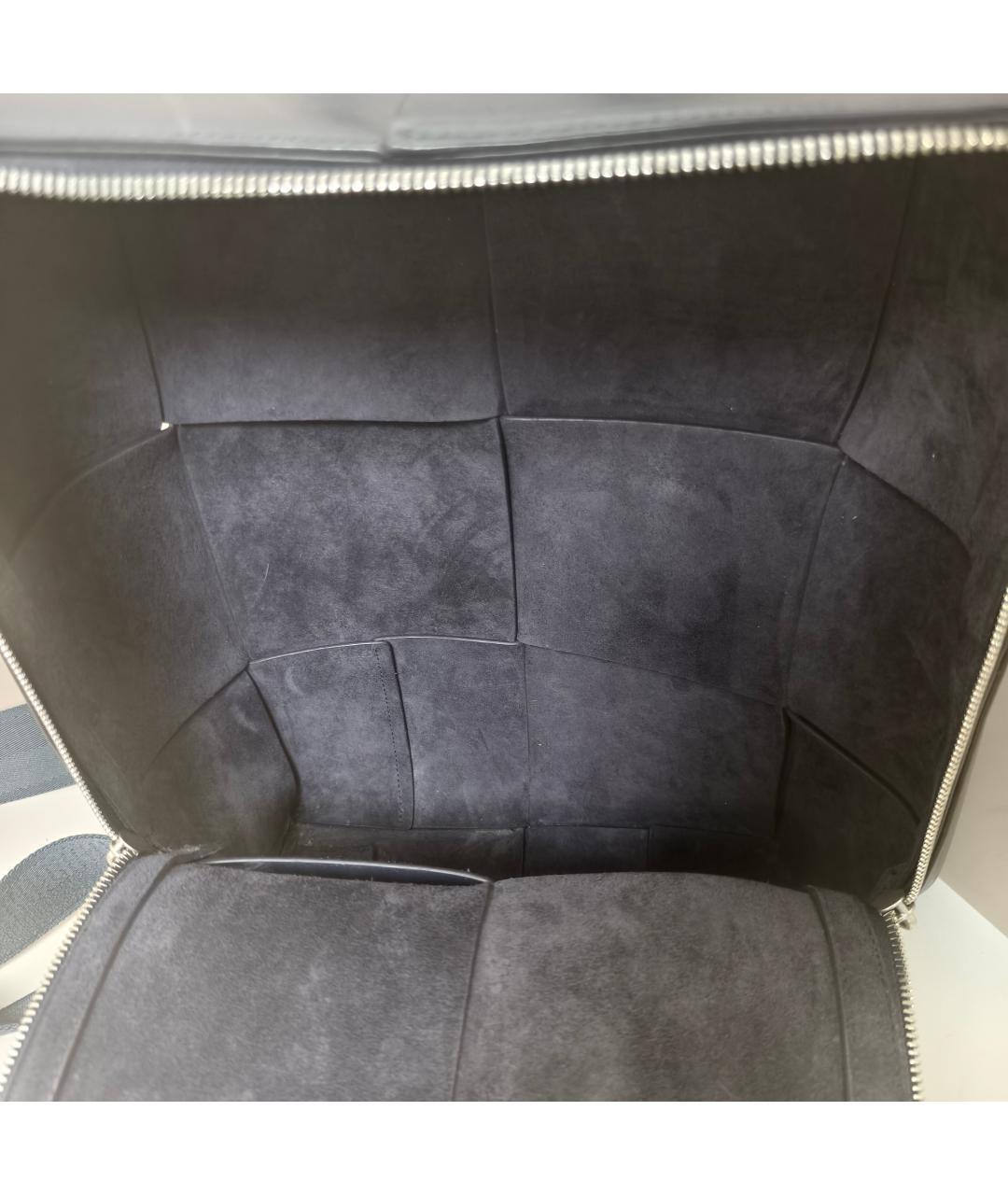 BOTTEGA VENETA Темно-синий кожаный рюкзак, фото 2