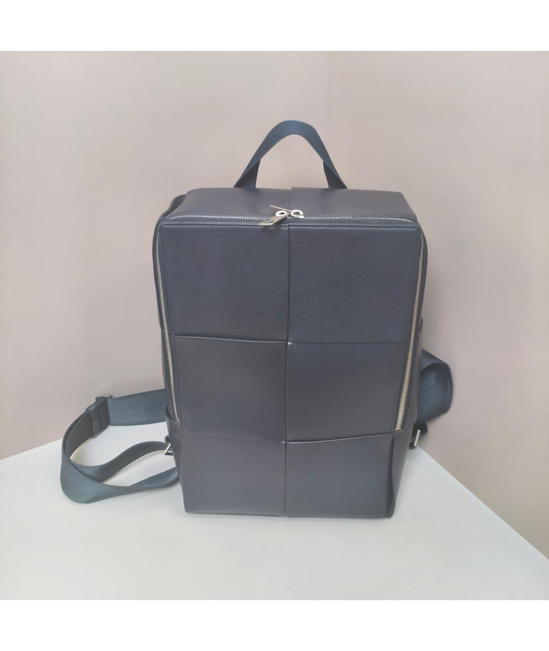 BOTTEGA VENETA Темно-синий кожаный рюкзак, фото 9
