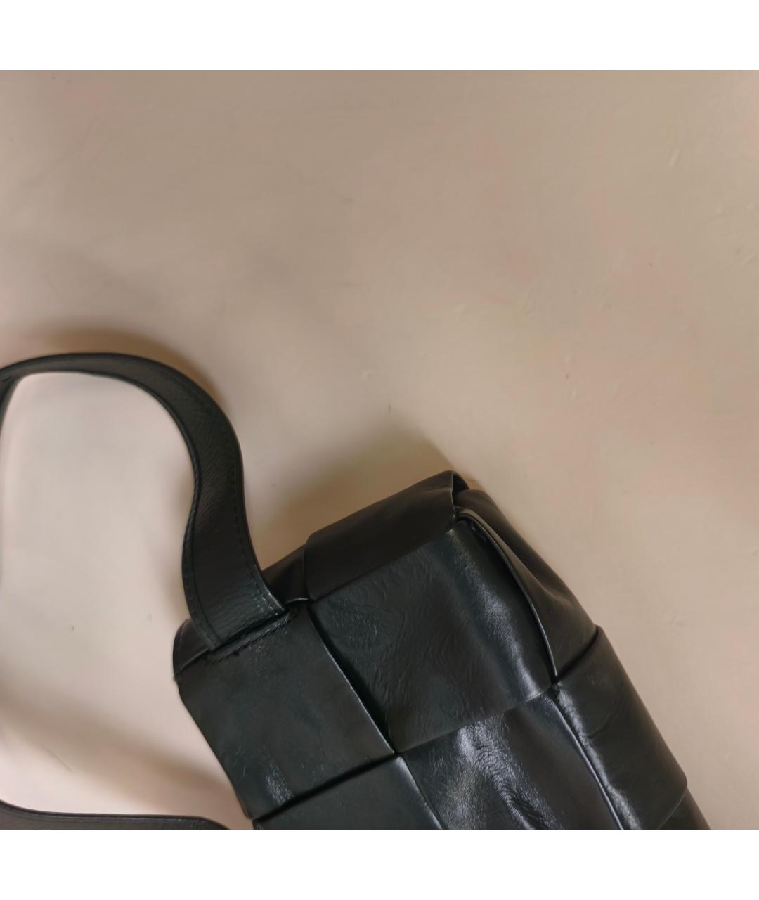 BOTTEGA VENETA Зеленая кожаная поясная сумка, фото 4