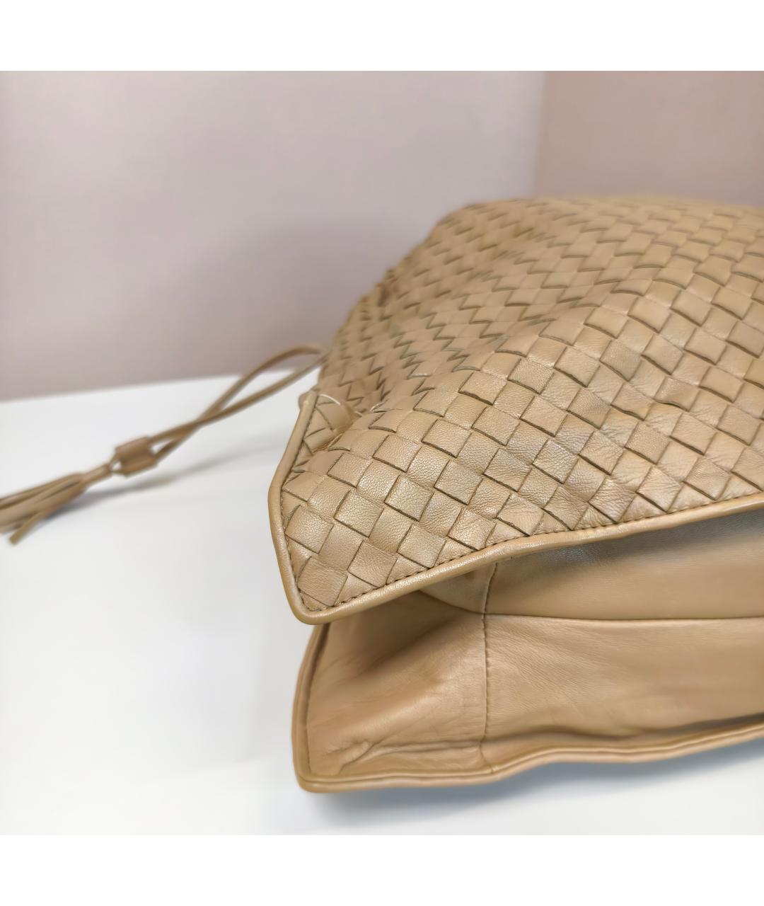BOTTEGA VENETA Бежевая кожаная сумка через плечо, фото 9