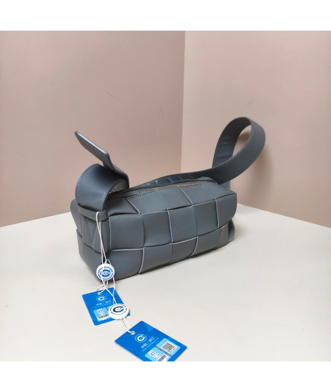 BOTTEGA VENETA Серая кожаная сумка через плечо, фото 4