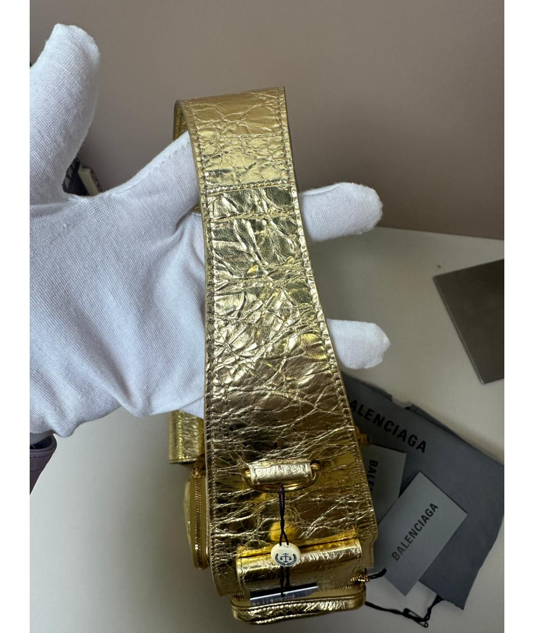 BALENCIAGA Золотая кожаная сумка через плечо, фото 6