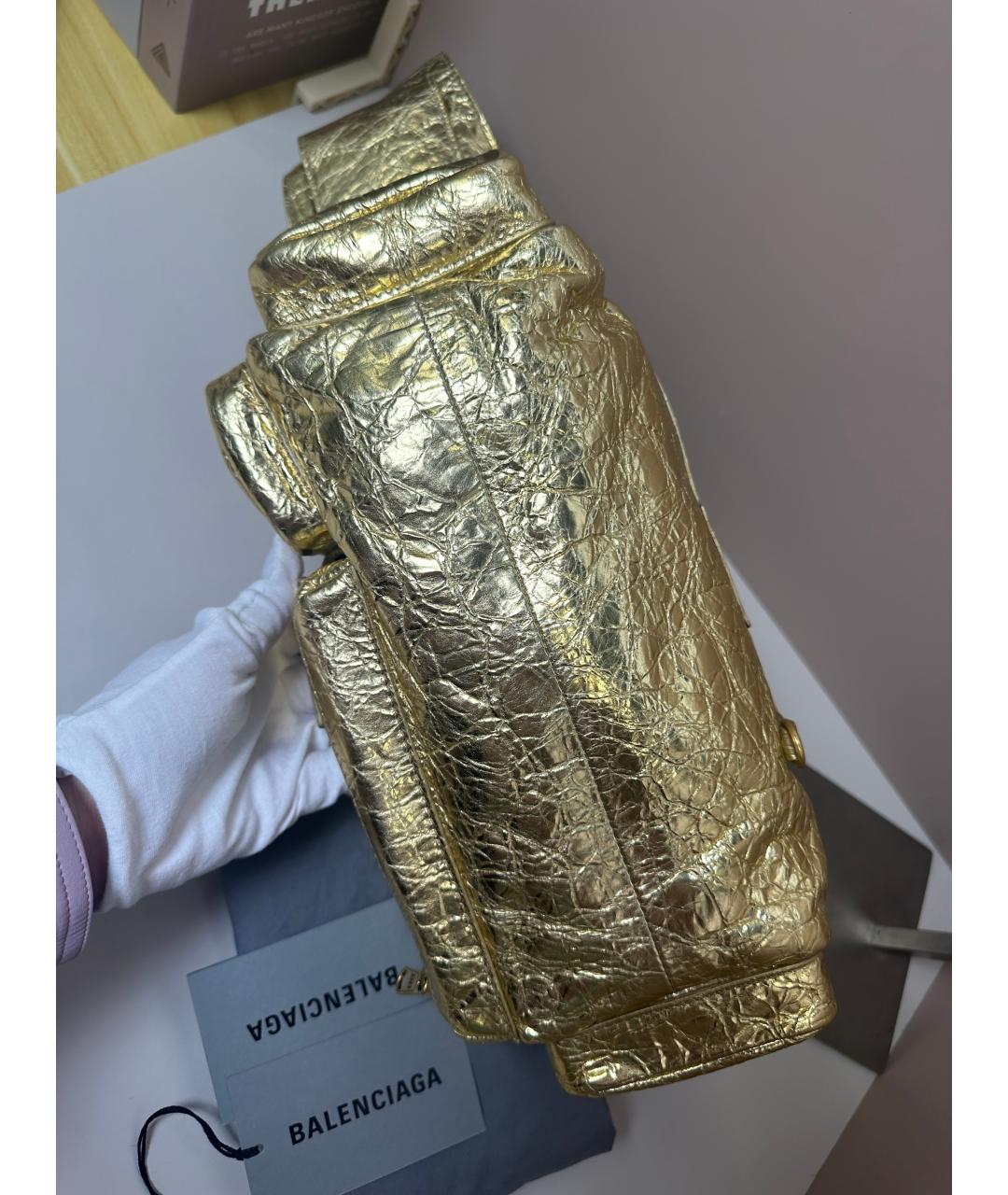 BALENCIAGA Золотая кожаная сумка через плечо, фото 5