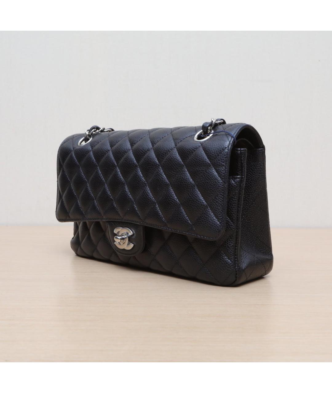 CHANEL Черная кожаная сумка через плечо, фото 4