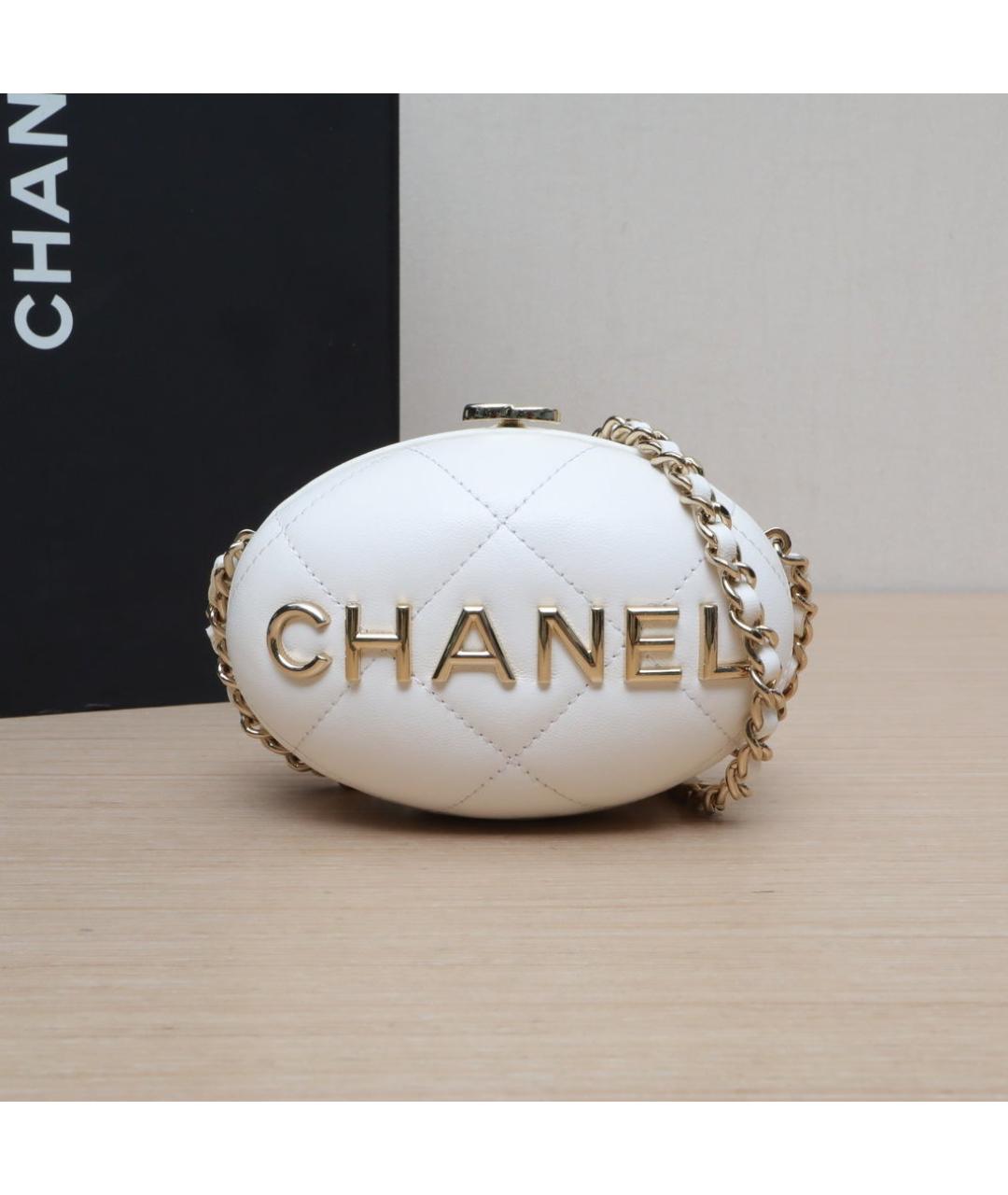 CHANEL Белая кожаная сумка через плечо, фото 2