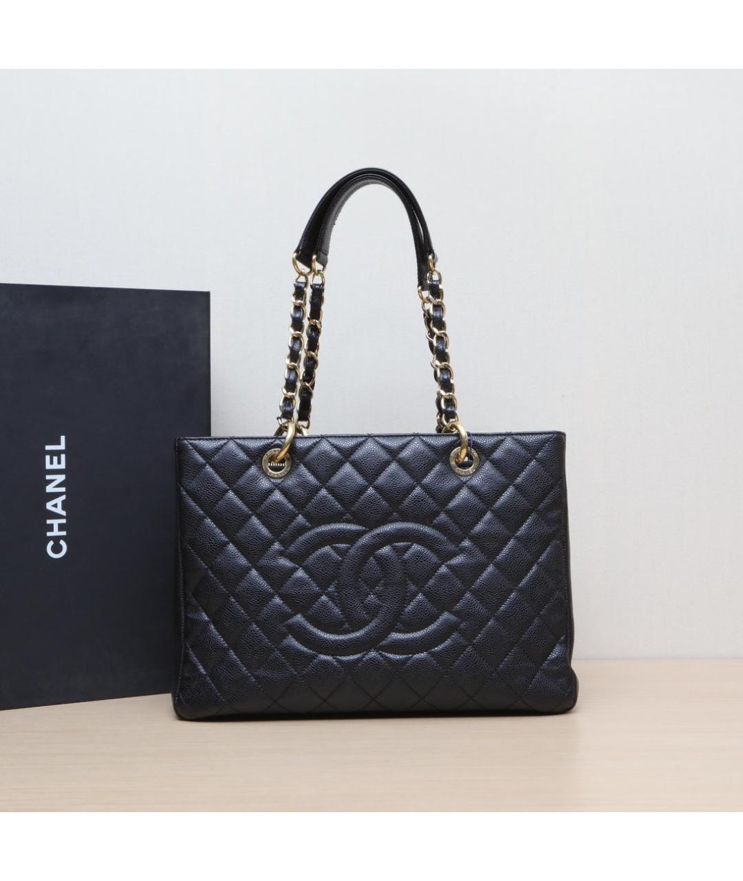 CHANEL Черная кожаная сумка через плечо, фото 2