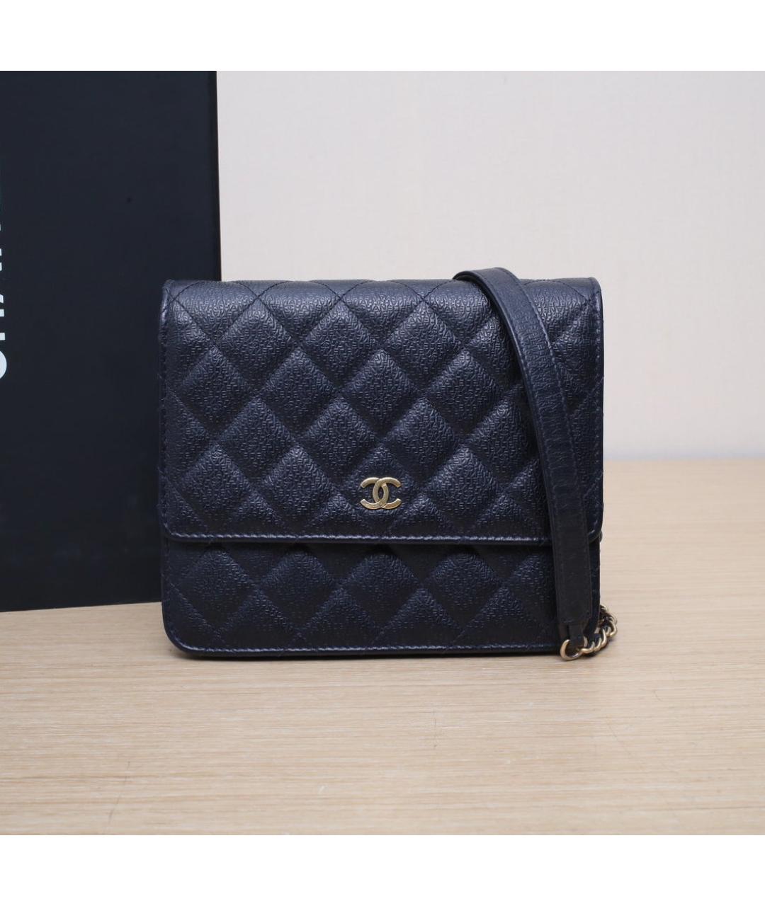 CHANEL Темно-синяя кожаная сумка через плечо, фото 2