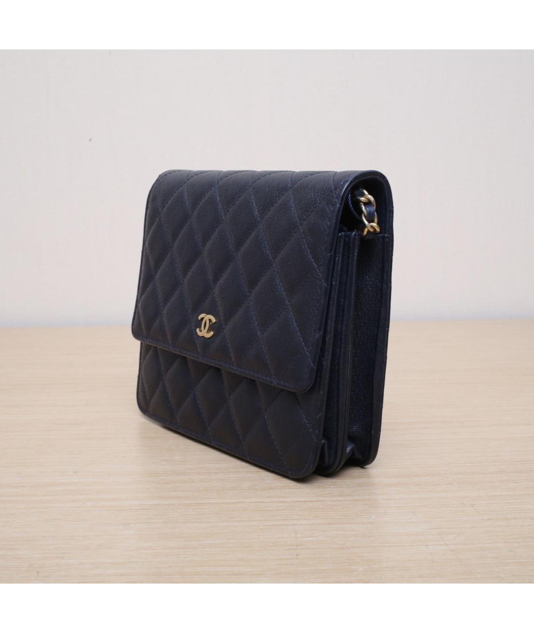 CHANEL Темно-синяя кожаная сумка через плечо, фото 4