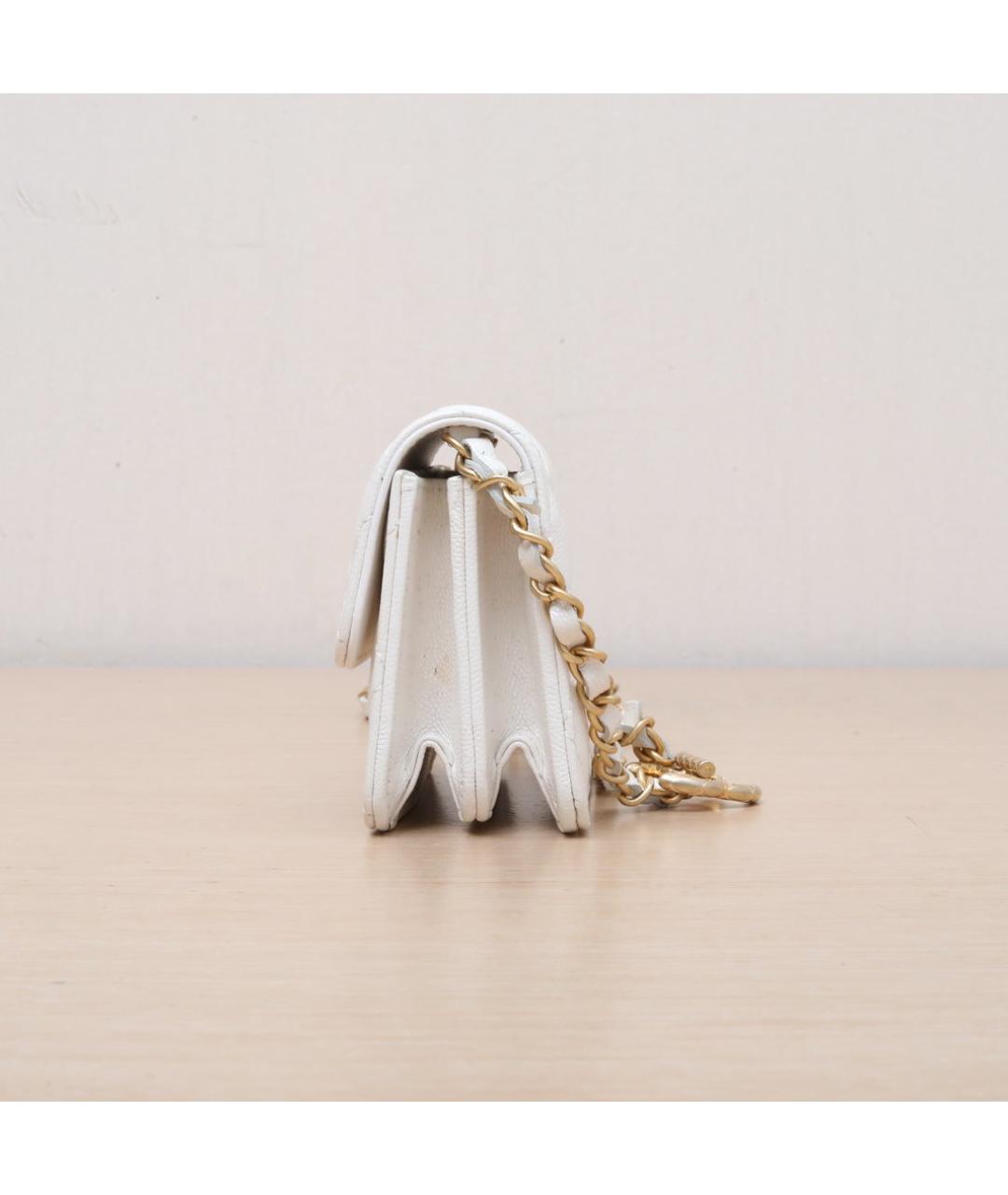 CHANEL Белая кожаная сумка через плечо, фото 5