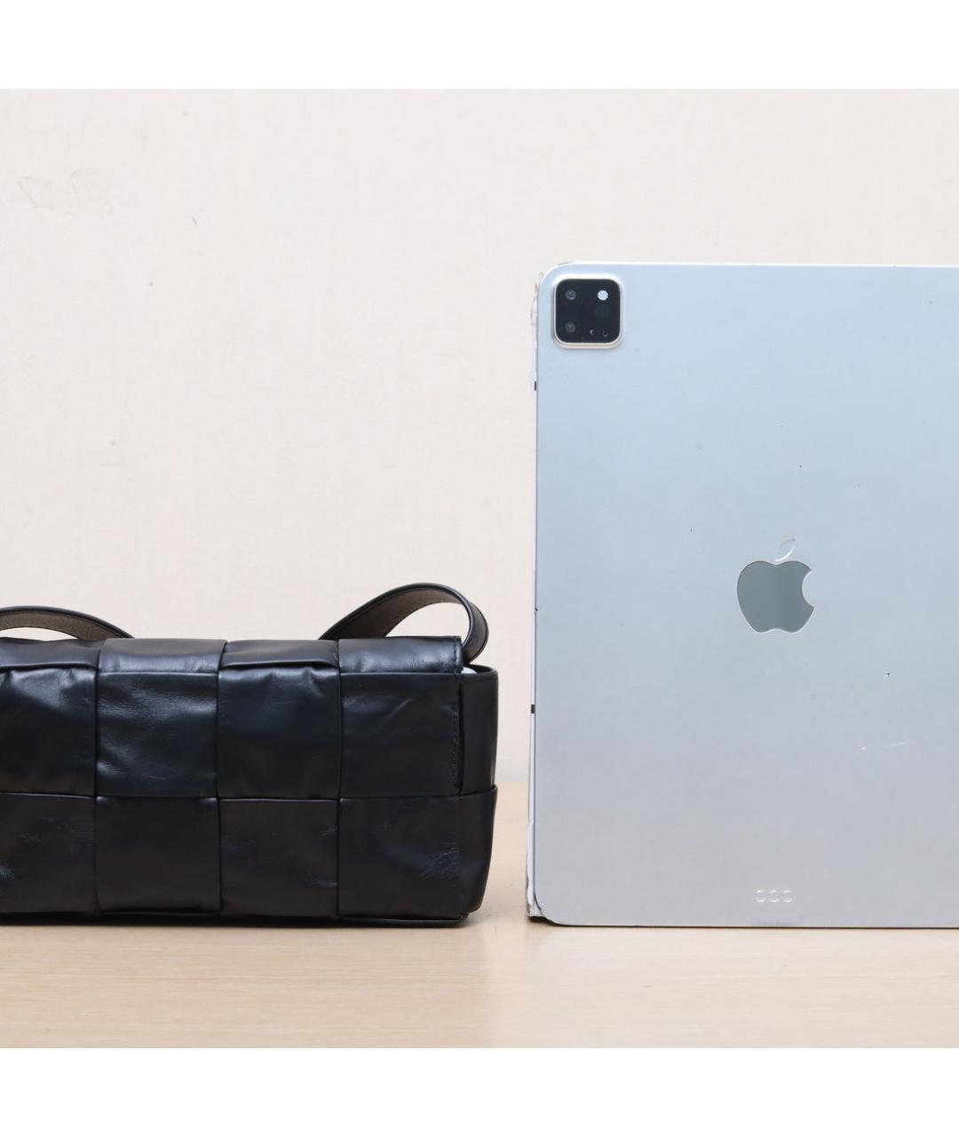 BOTTEGA VENETA Черная кожаная сумка через плечо, фото 6