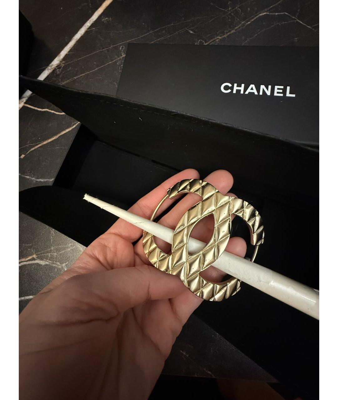 CHANEL Золотая заколка, фото 7