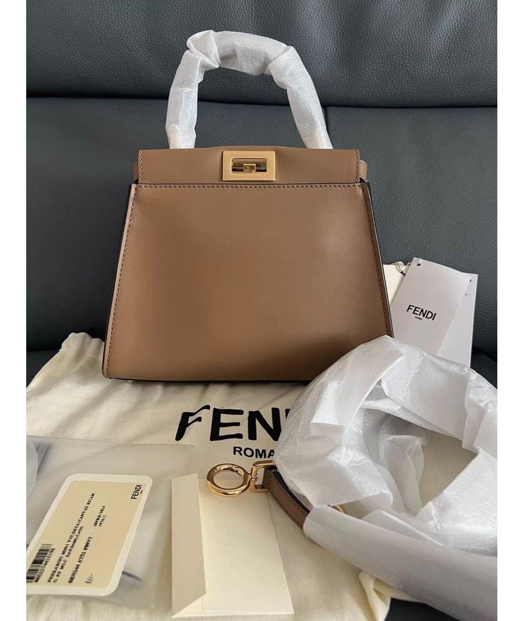 FENDI Бежевая кожаная сумка с короткими ручками, фото 2