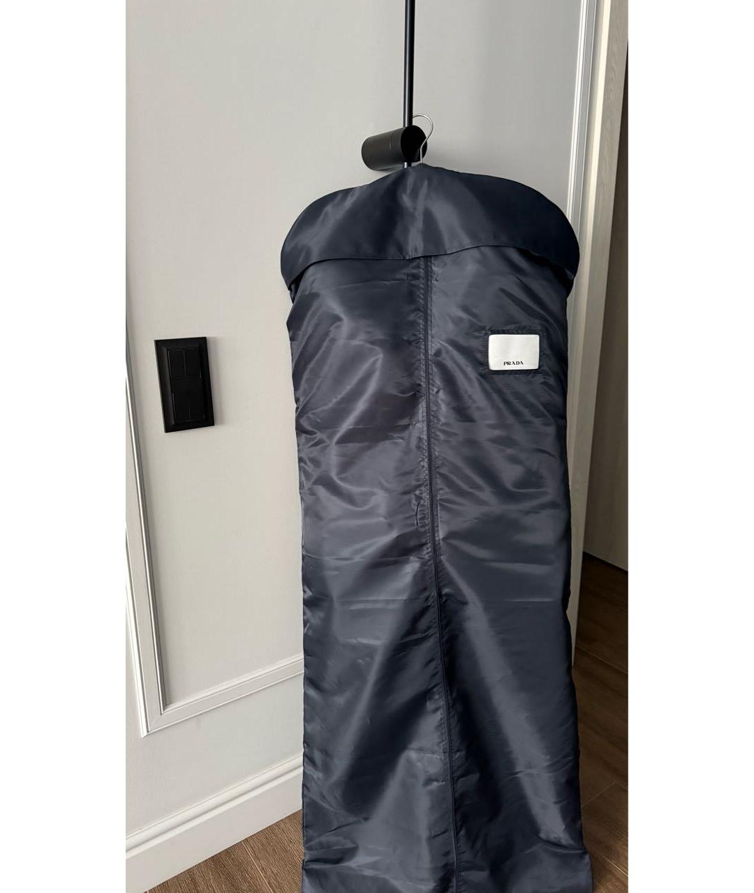 PRADA Черный полиэстеровый пуховик, фото 2