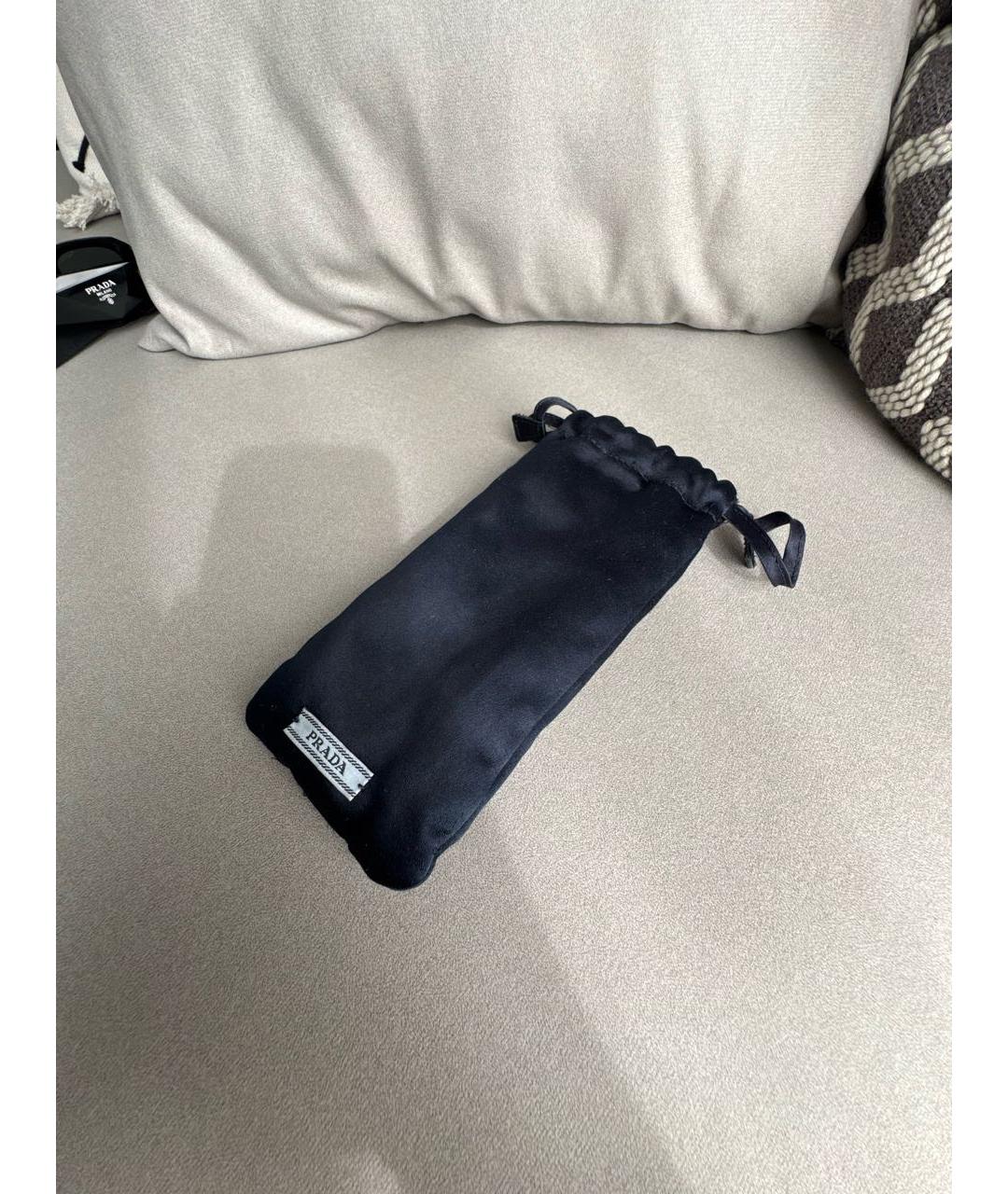 PRADA Черные пластиковые солнцезащитные очки, фото 4