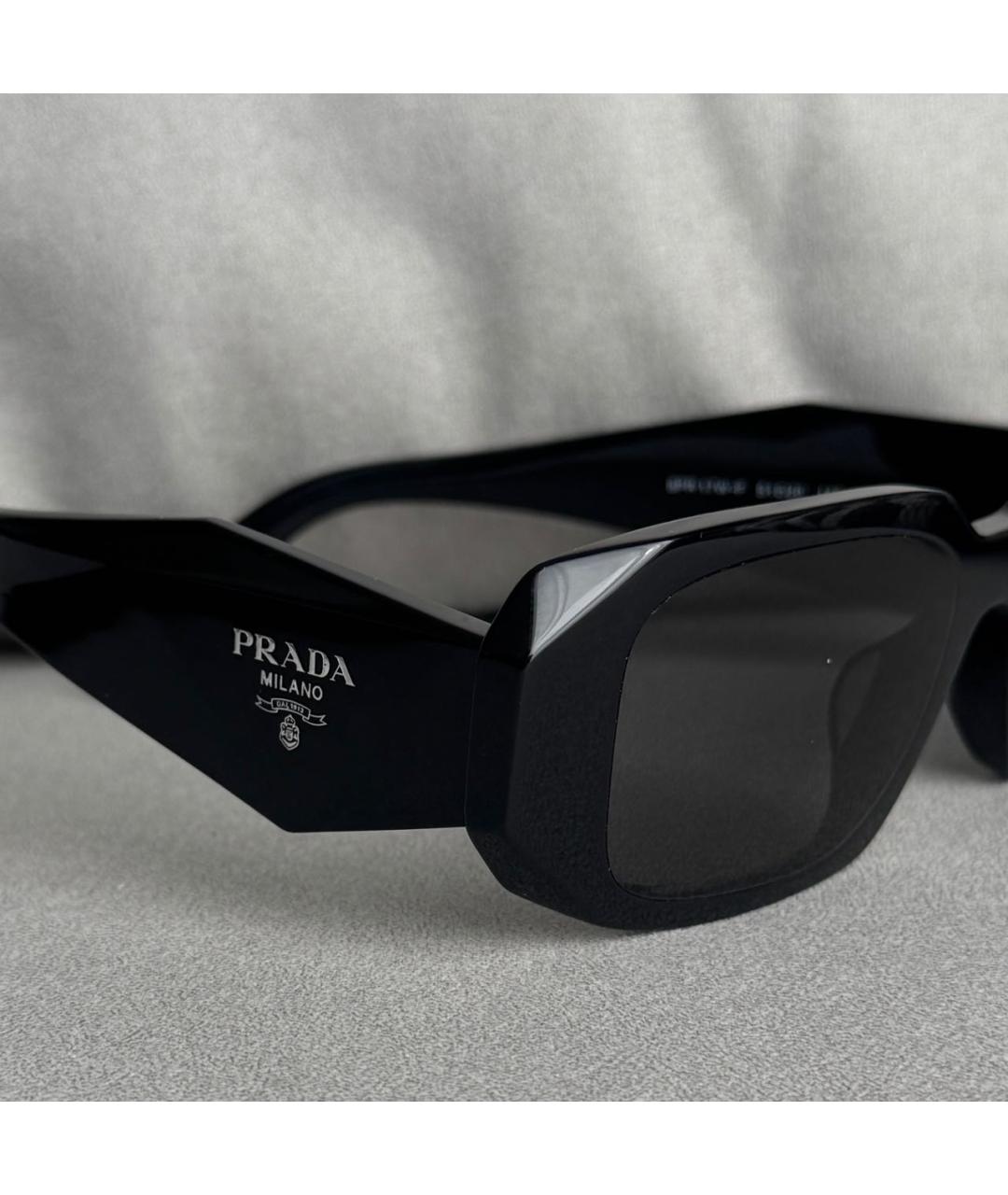 PRADA Черные пластиковые солнцезащитные очки, фото 3