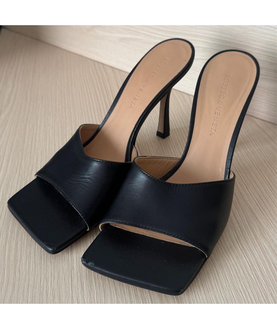 BOTTEGA VENETA Черные кожаные мюли, фото 6