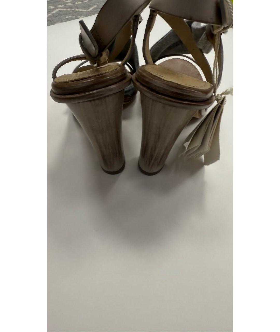 BRUNELLO CUCINELLI Серые кожаные босоножки, фото 4