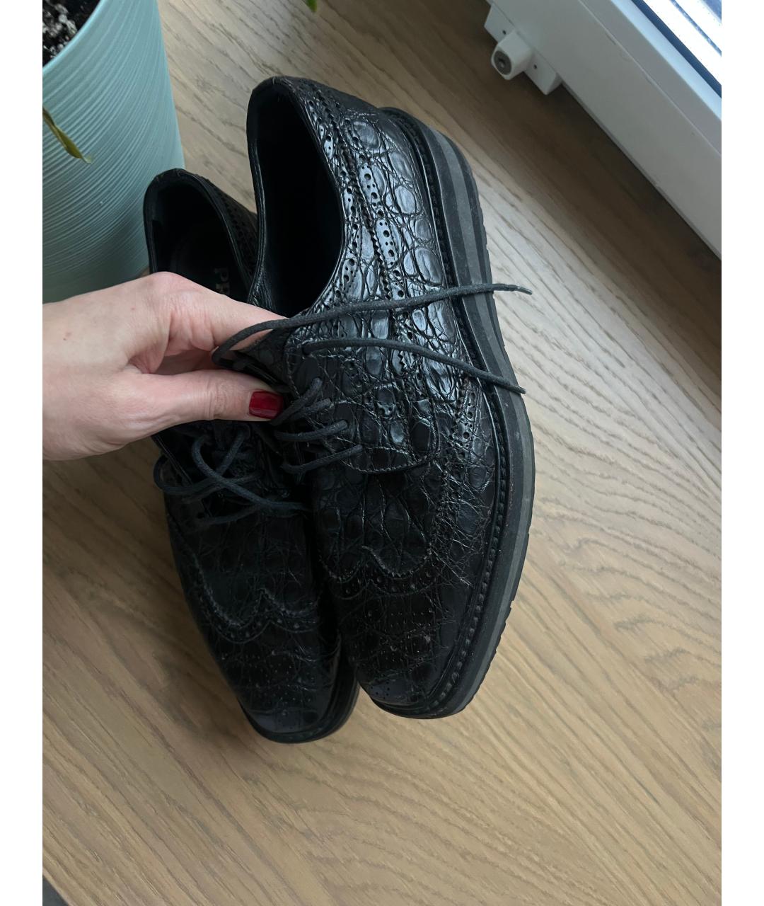 PRADA Черные низкие ботинки из экзотической кожи, фото 5