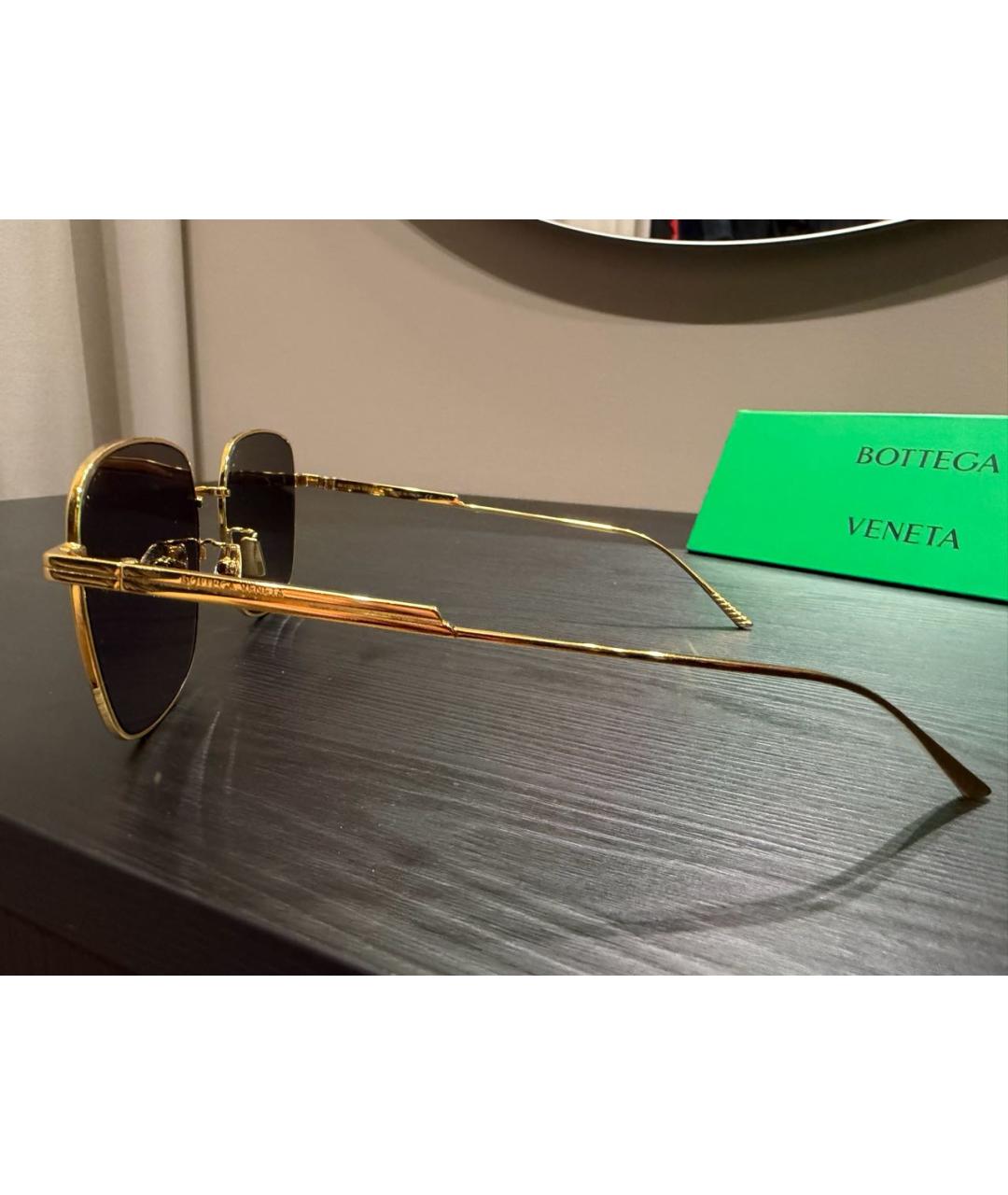 BOTTEGA VENETA Золотые металлические солнцезащитные очки, фото 2
