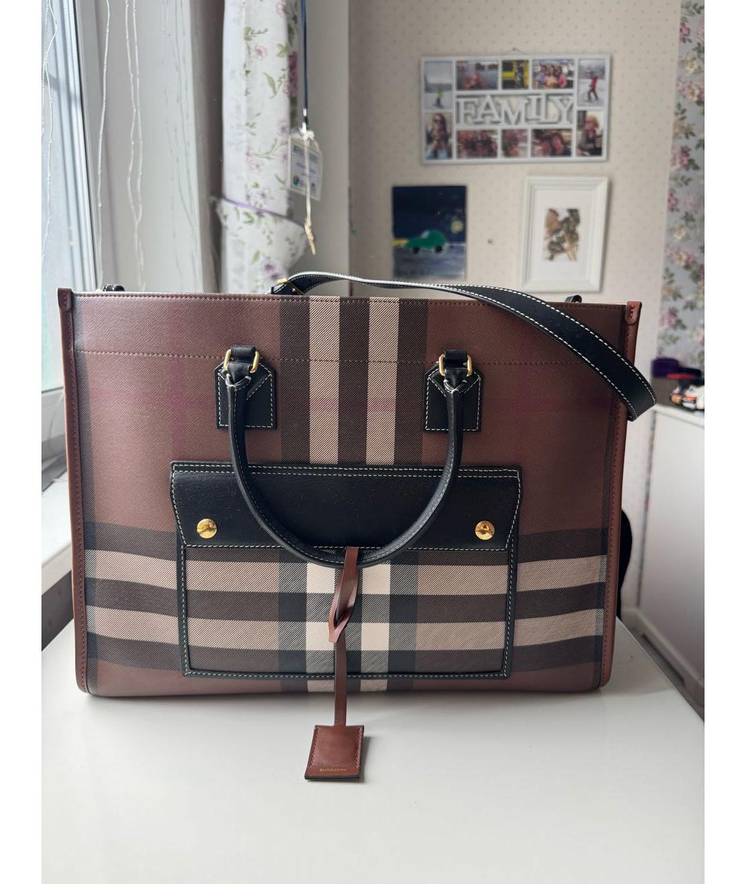 BURBERRY Коричневая кожаная сумка тоут, фото 8