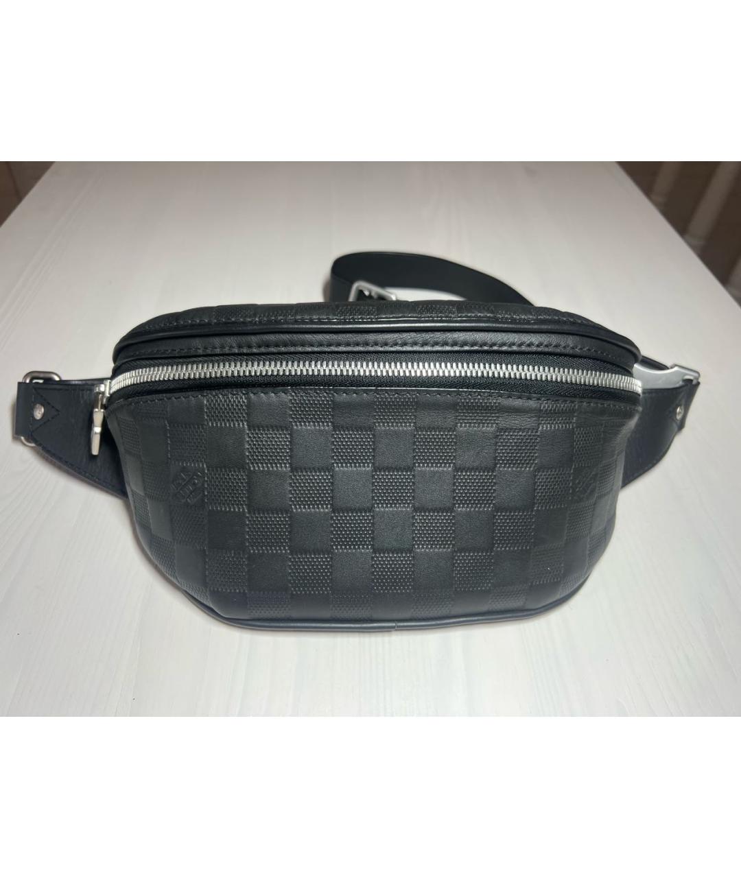 LOUIS VUITTON Черная кожаная поясная сумка, фото 8