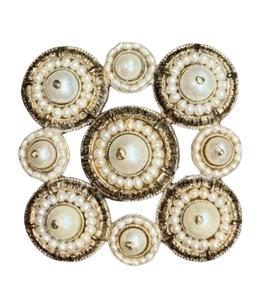 CHANEL Белая металлическая булавка / брошь, фото 1