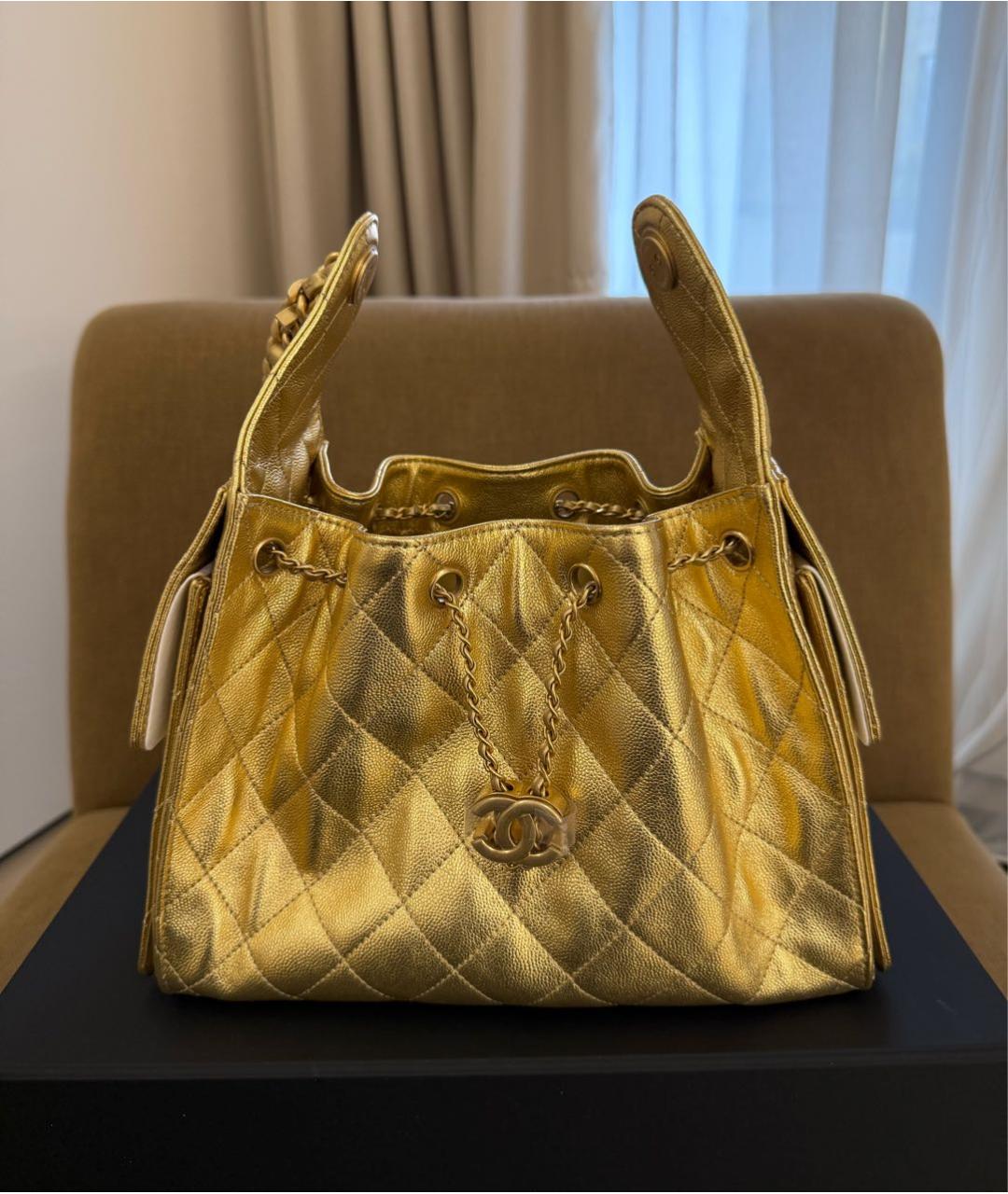 CHANEL Золотая кожаная сумка через плечо, фото 4