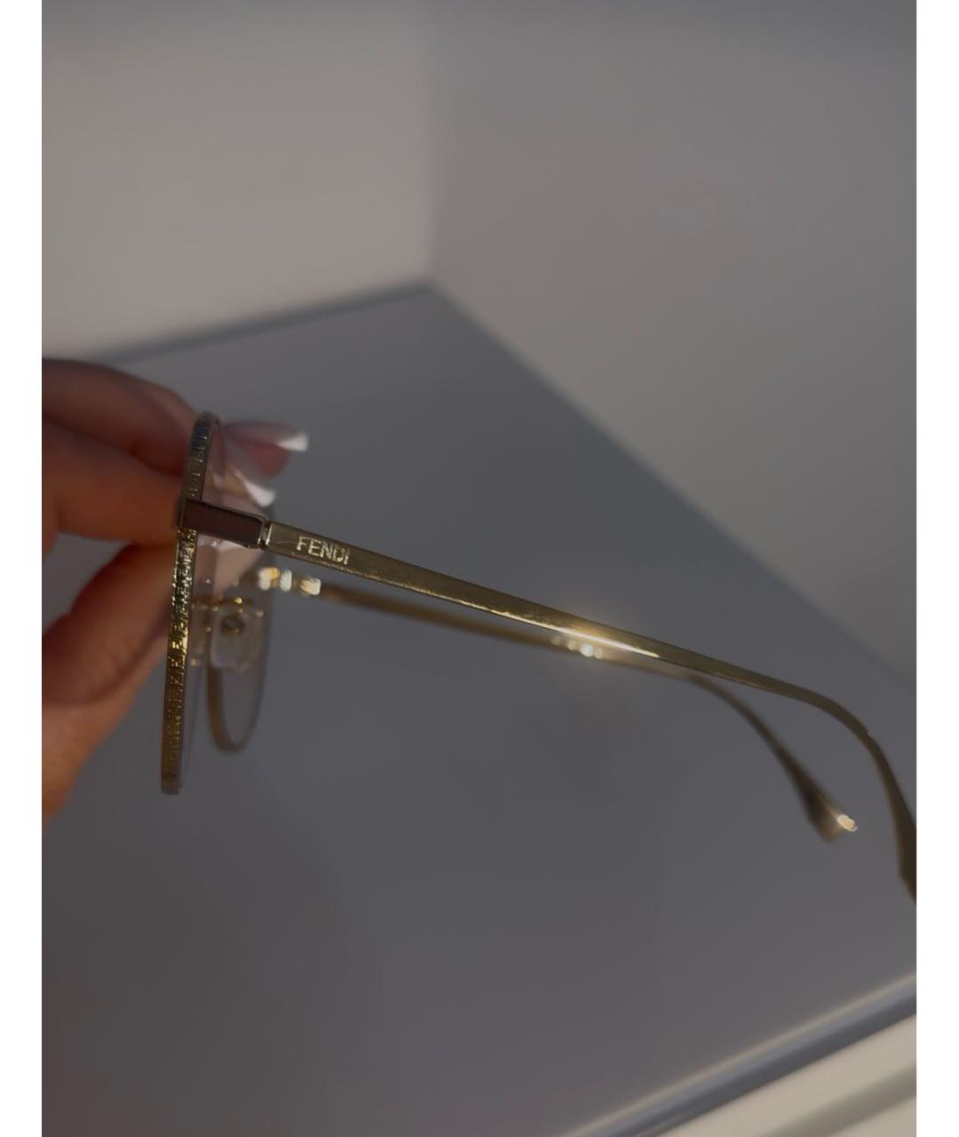 FENDI Золотые металлические солнцезащитные очки, фото 5