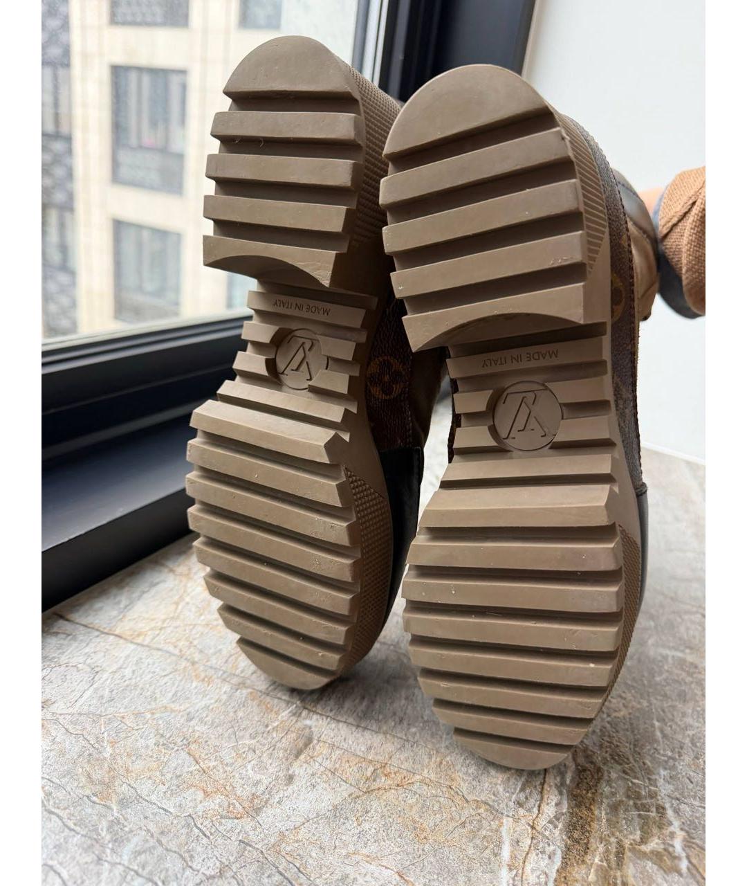 LOUIS VUITTON Коричневые замшевые ботинки, фото 5