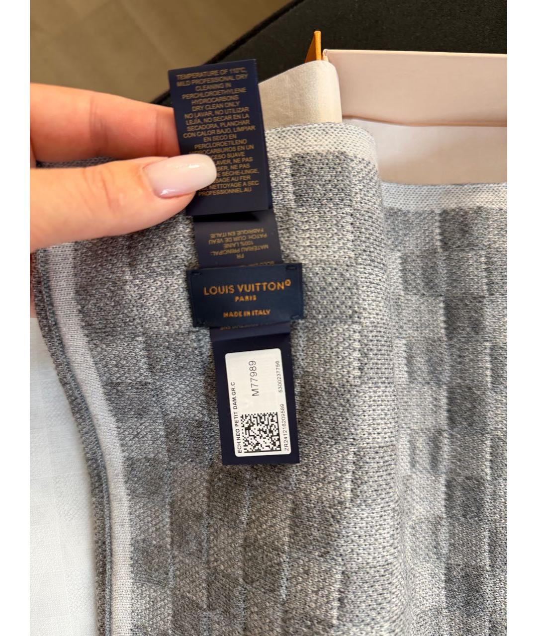 LOUIS VUITTON Серый шерстяной шарф, фото 5