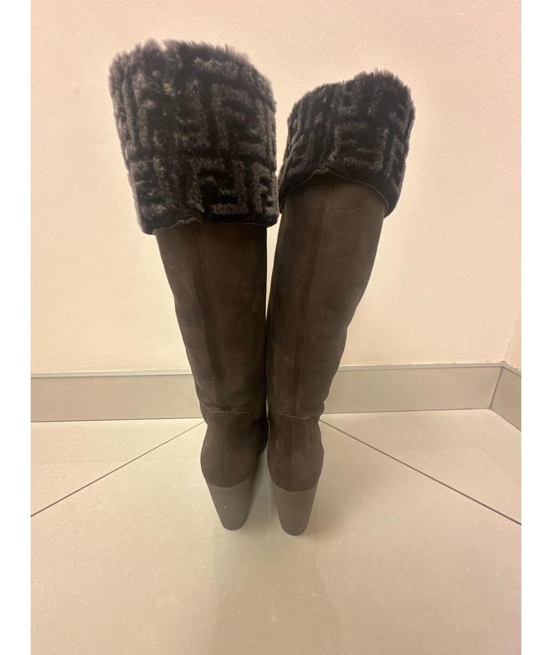FENDI Коричневые замшевые сапоги, фото 4