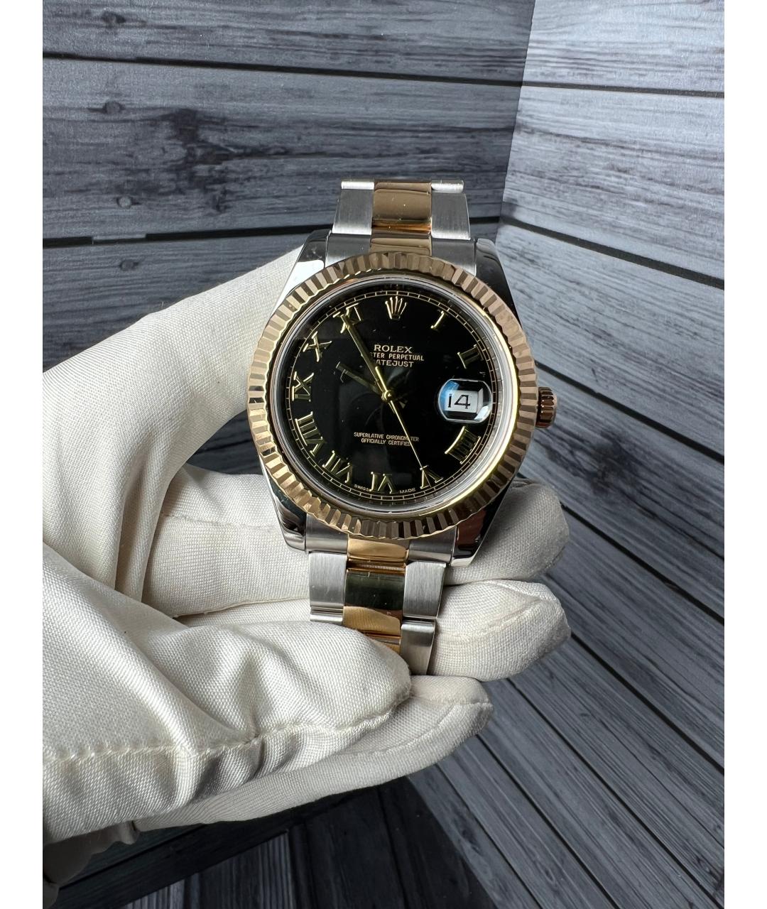 ROLEX Черные часы из желтого золота, фото 2