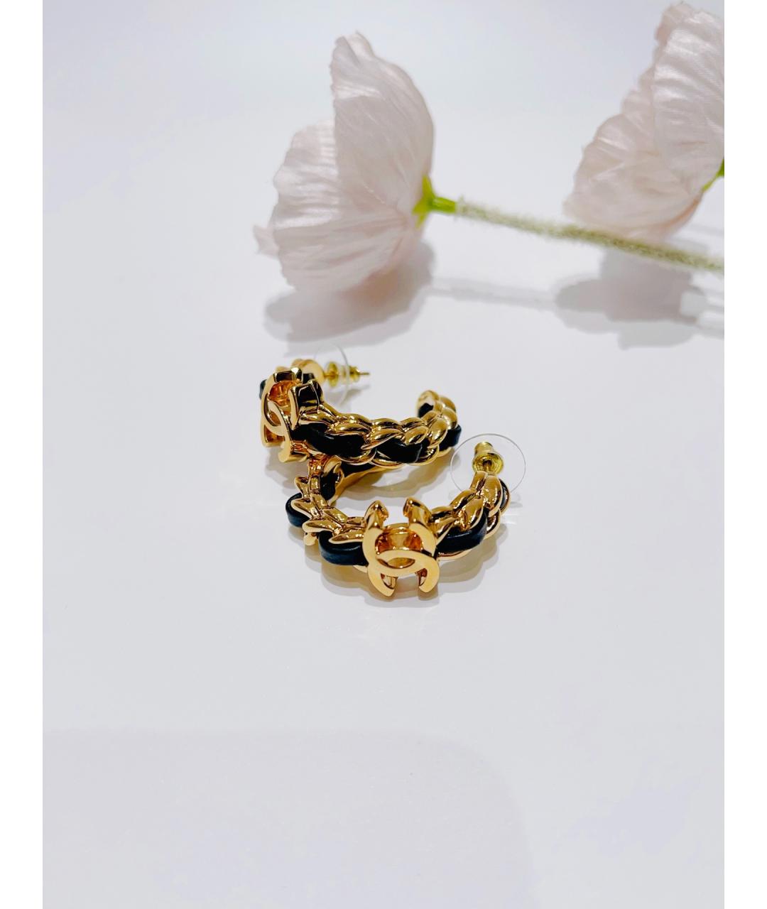 CHANEL Золотые металлические серьги, фото 3