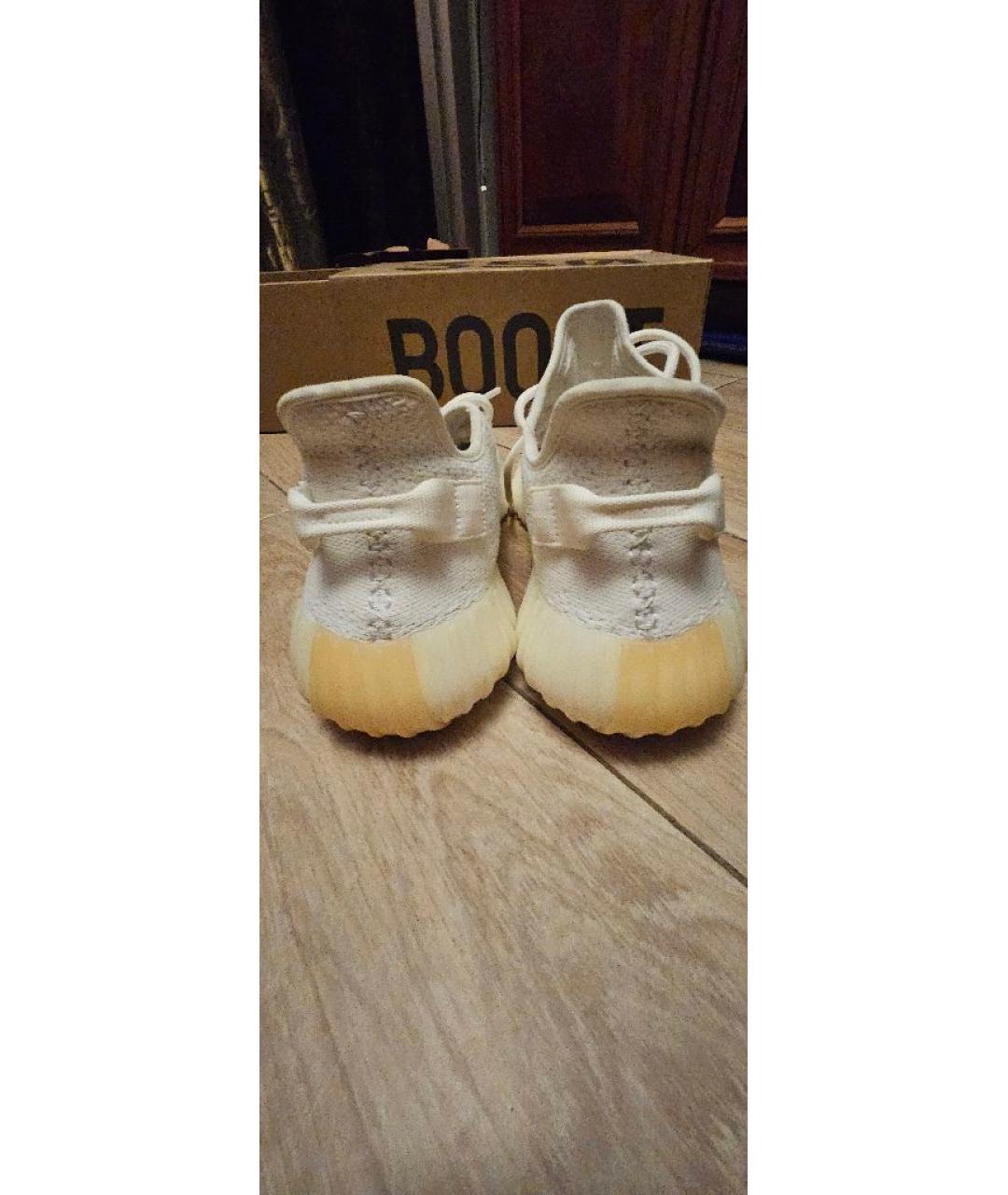 ADIDAS YEEZY Белые текстильные низкие кроссовки / кеды, фото 4