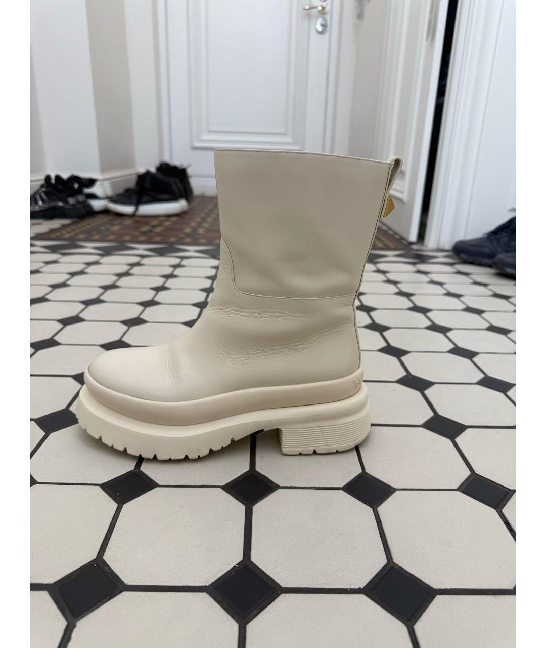 VALENTINO Бежевые кожаные полусапоги, фото 5