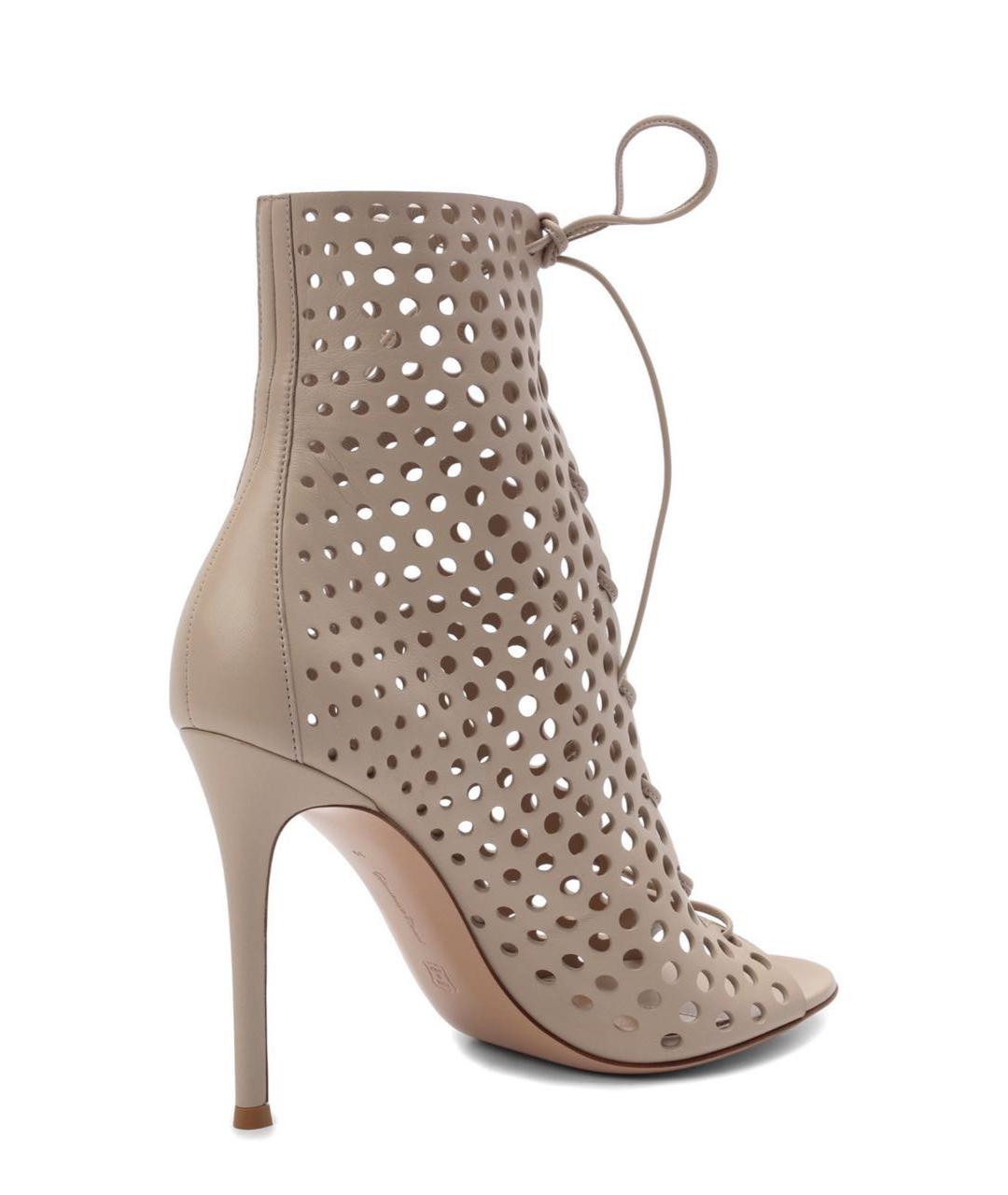 GIANVITO ROSSI Бежевые кожаные ботильоны, фото 3