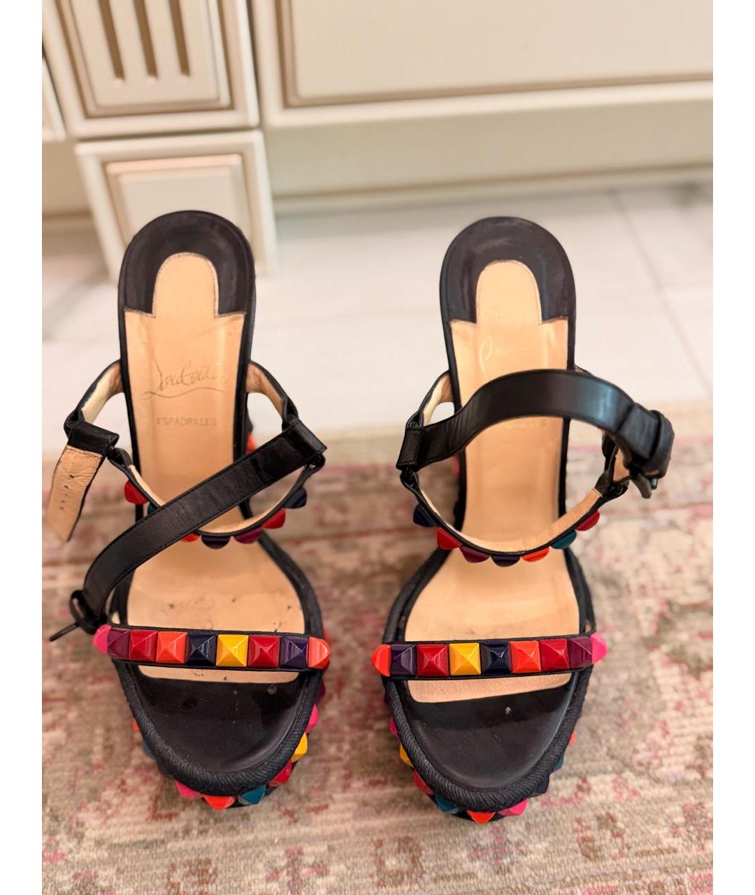 CHRISTIAN LOUBOUTIN Черные кожаные босоножки, фото 2