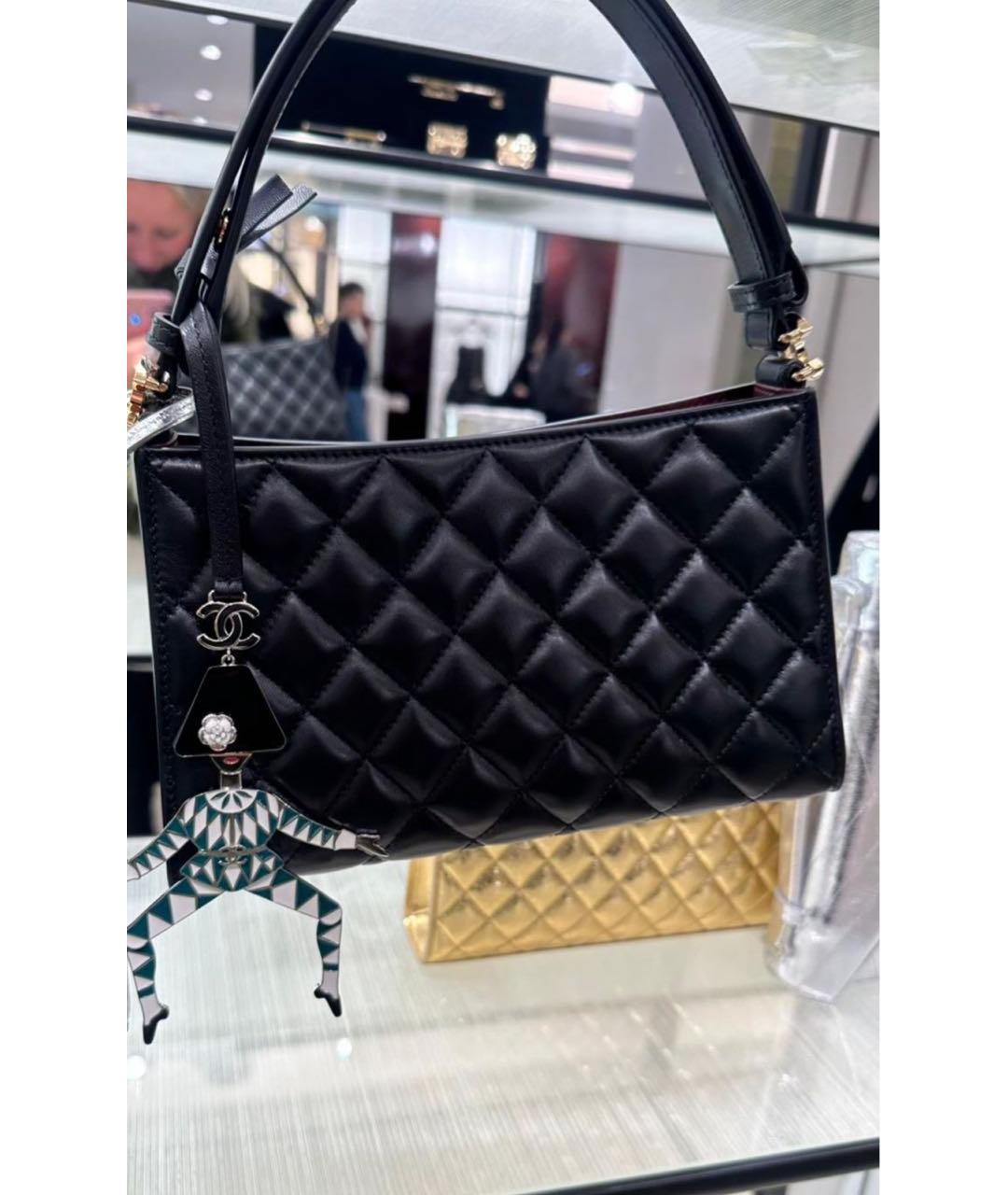 CHANEL Черная кожаная сумка с короткими ручками, фото 5