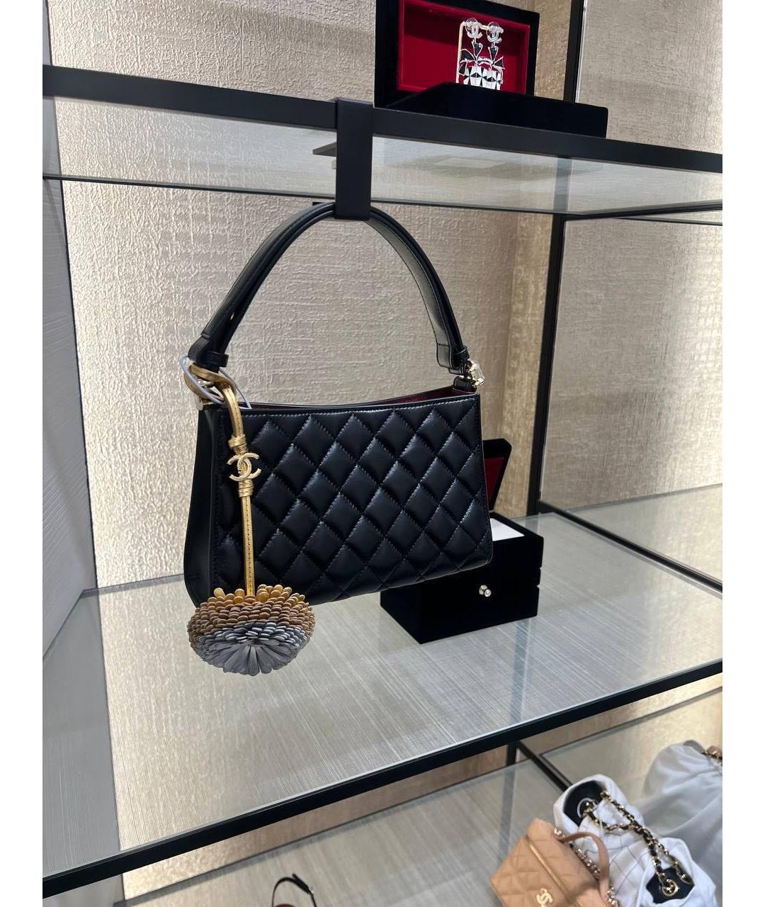 CHANEL Черная кожаная сумка с короткими ручками, фото 2